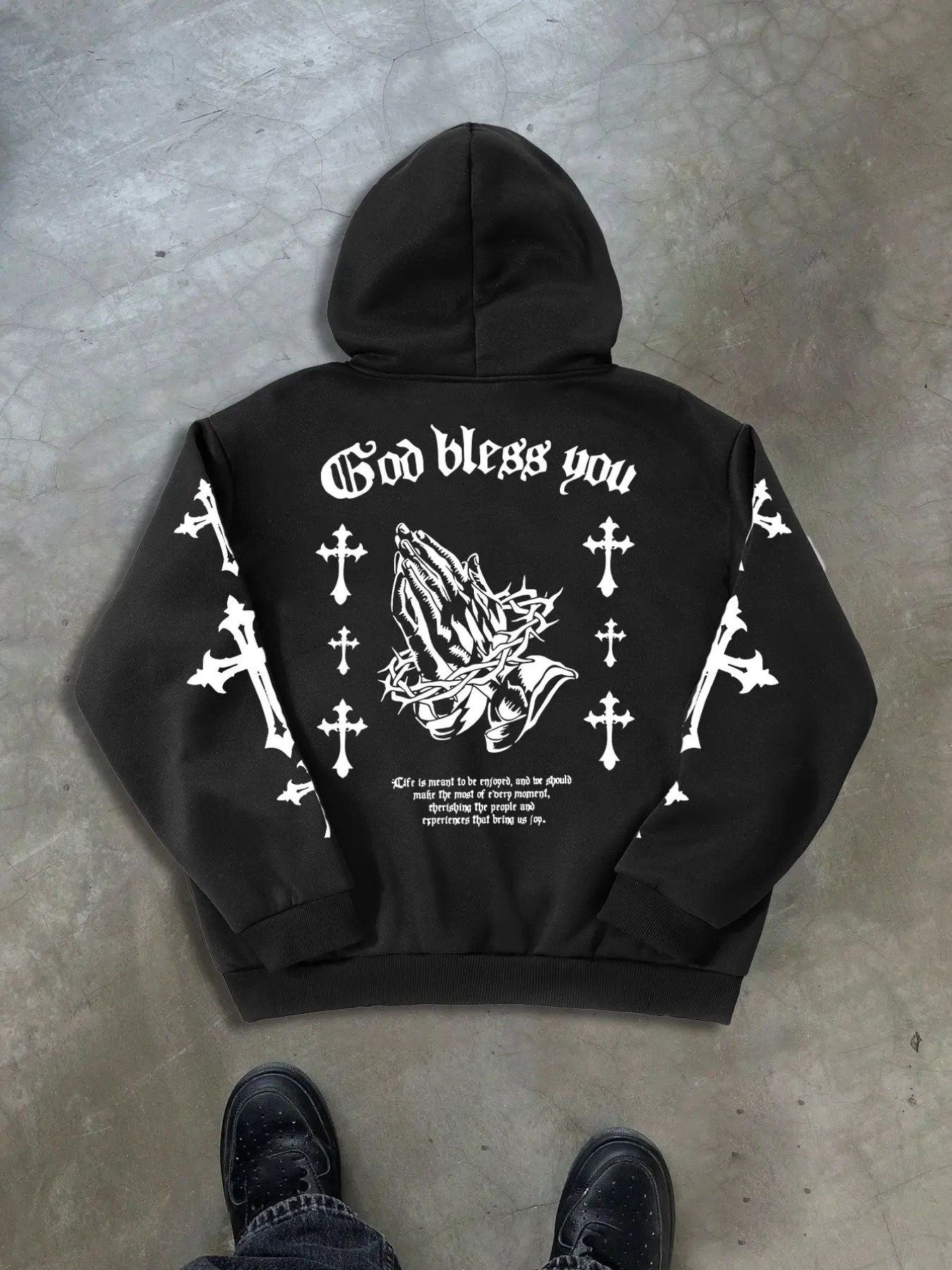 Chicano Streetwear Graphic Hoodie For Men Gothic Old English Font Praying Hands Cross Multi‑Print Long Sleeve Sweatshirt Ribbed Cuffs Hem Regular Fit For Teen Boys Daily OOTD Aesthetic Street Outfit