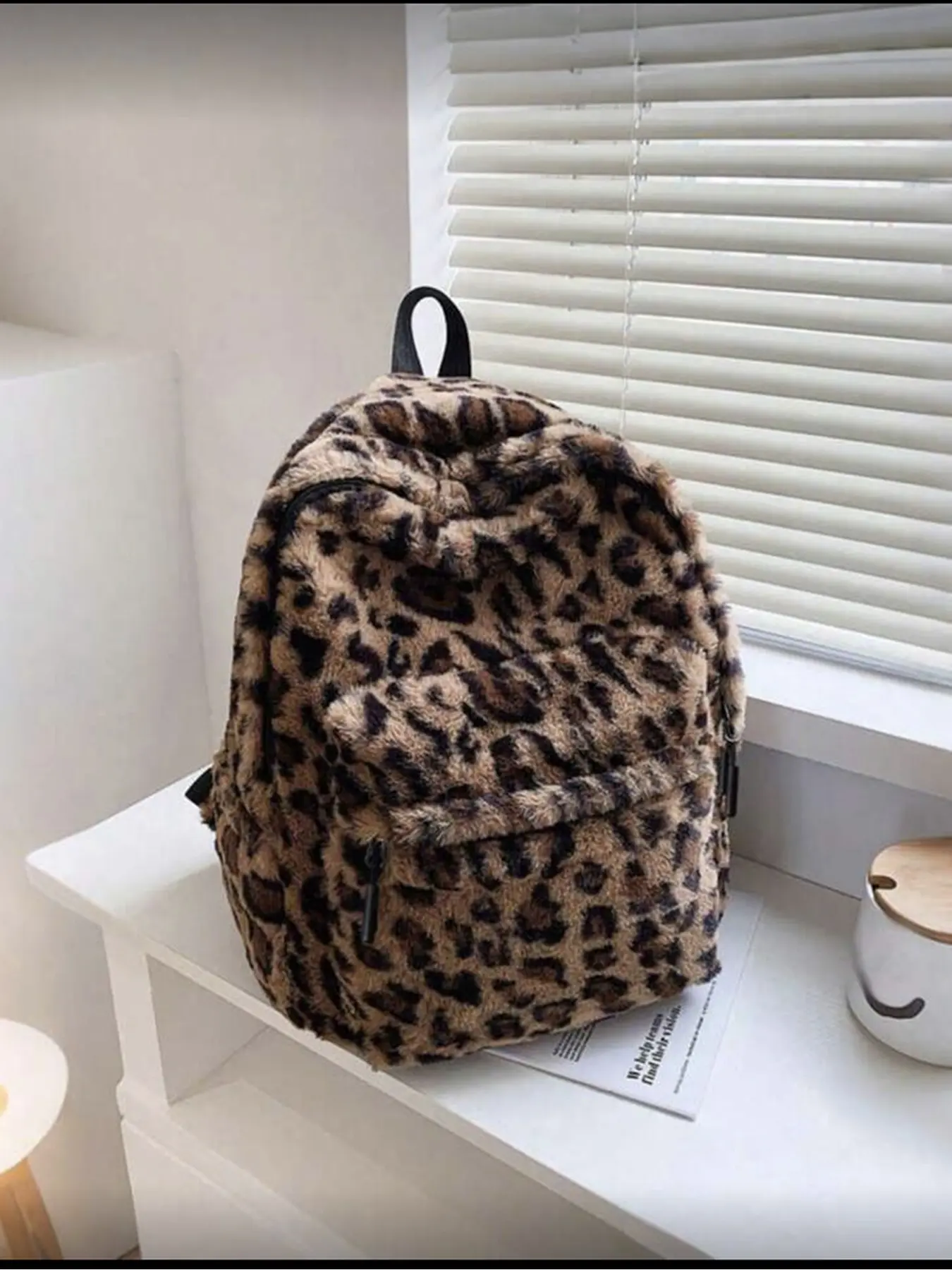 Full Leopard Print Down Jacket Casual Printed Backpack Large Capacity for Teen Girls College School Travel Outdoor Beach Winter Fashion Student Bookbag