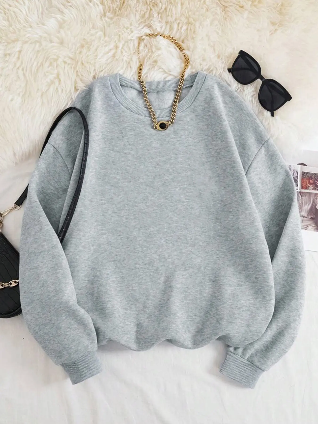 2026 Fall Cozy Solid Crewneck Sweatshirts | Oversized Slimming/Versatile/Lightweight/Casual | Daily/Campus/Sports/Fest | USA 250th/NA Sports Game Day | Back to School/Wedding/Halloween/BF/Xmas/NYE OOTD | Top Only
