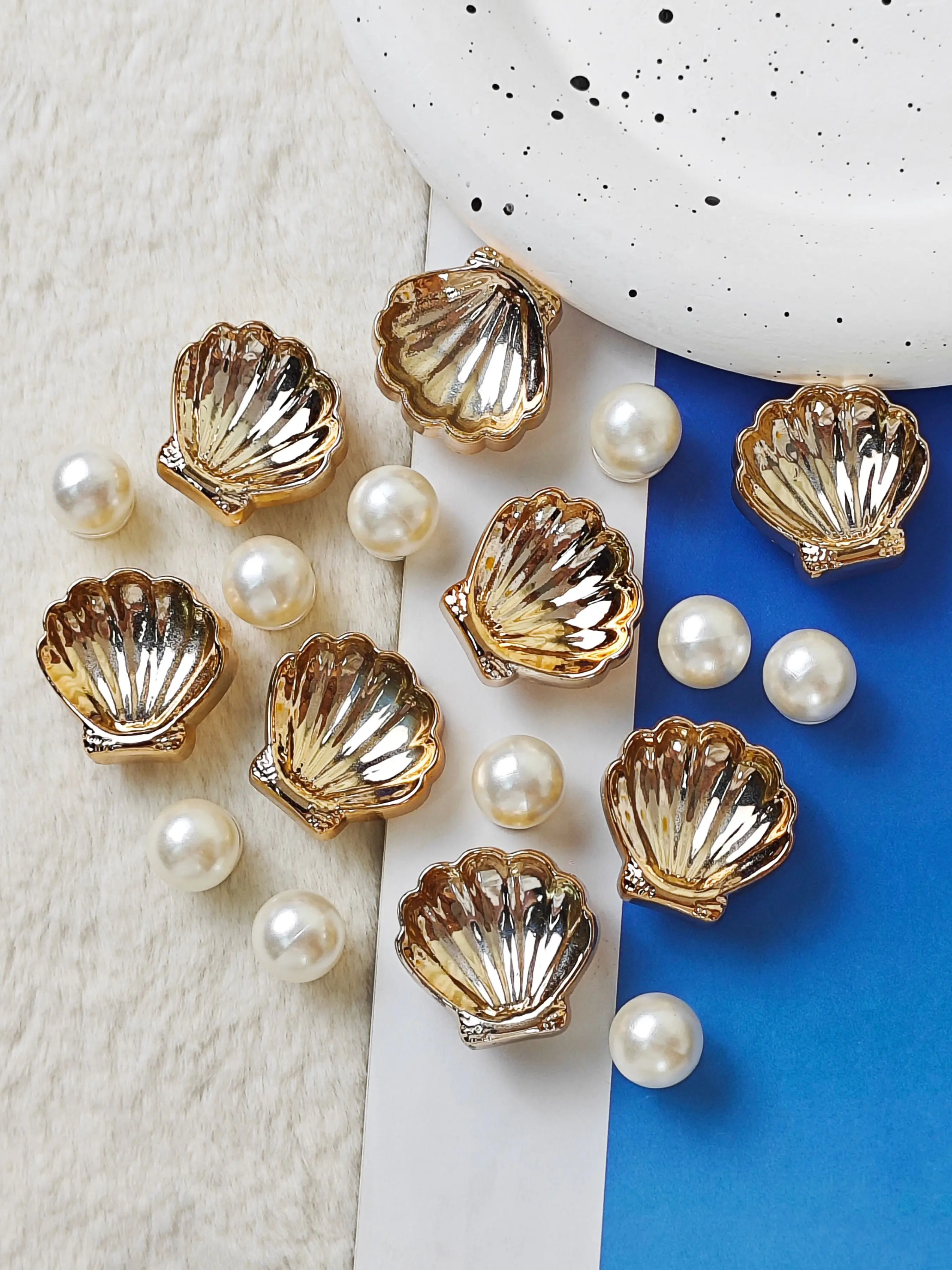 18pcs DIY Shoe Decorations, Shell & Imitation Pearl Charms, Lightweight Non-Metal, Y2K Style, for Eva Sandals, Detachable, Gift Idea, Shoe Charms Set