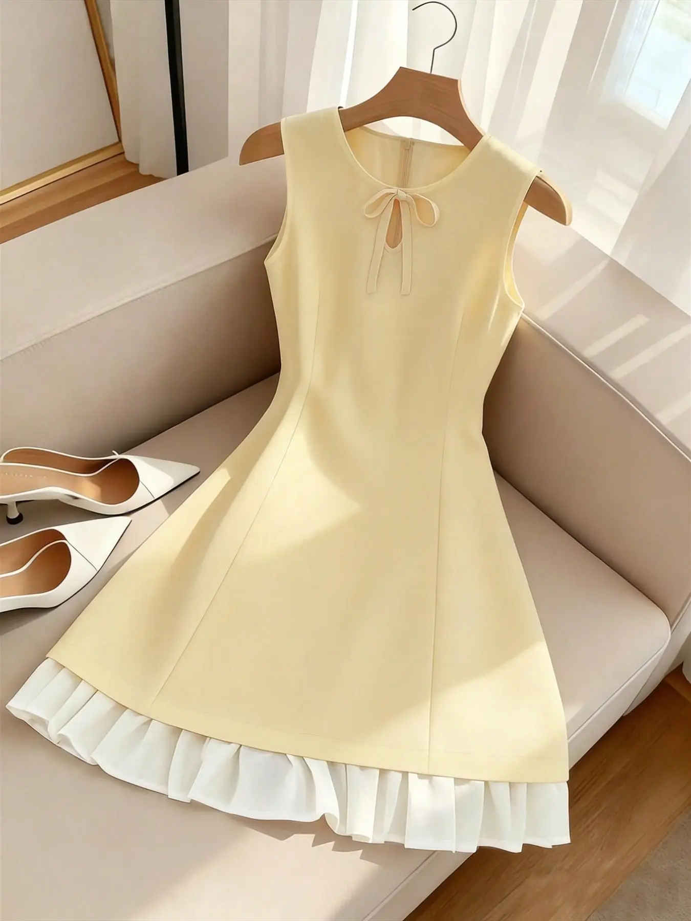 Cream Elegant Chic Sleeveless Summer Women Short Dress, A Line Sundress, Tie Neck Polka Dot Design, Waist Cinched A-Line Cut, Colorblock Pleated Hem, Youthful Style