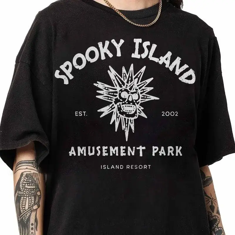 Women's Vintage Spooky Island Skull Amusement Park Graphic Oversized Classic Round Neck Distressed Cargo Short-Sleeve Pure Cotton T-Shirt, Grunge Gothic Outfit, Ideal Halloween Gift For Lovers
