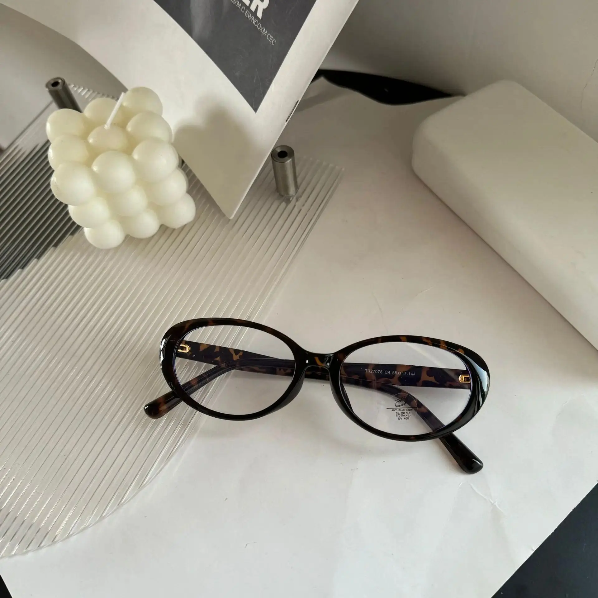 Y2K Oval Frame Non-Prescription Spectacles with Full Rim, Resin Anti Blue Light Eyeglass Lenses Spring Hinges for Women