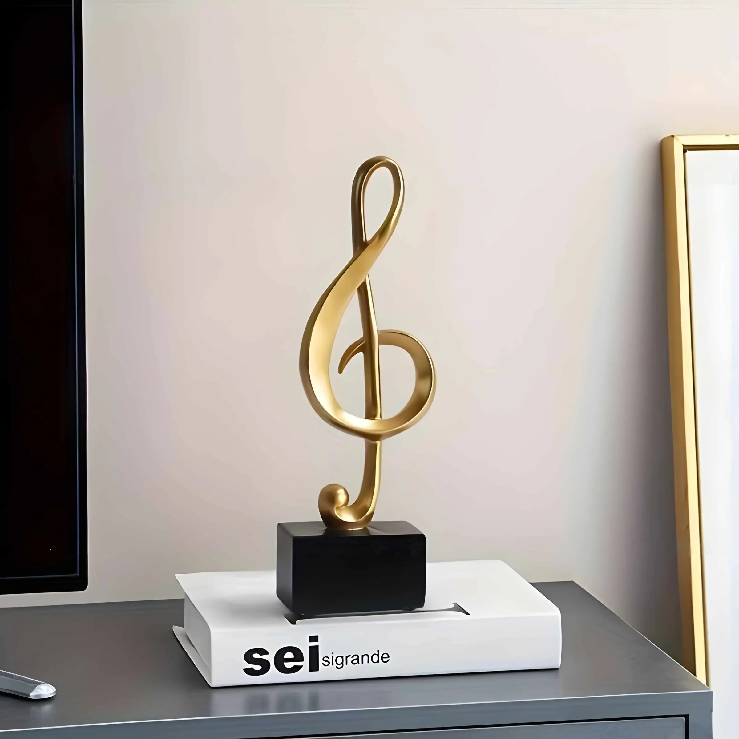 Luxury High Pitch Musical Note Ornament, Resin Music Symbol Desk Decor, Creative Gift for Musicians, Nordic Home Decoration