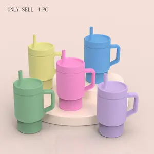 Silicone Cup with Lid and Straw, Heat-Resistant and Drop-Proof, Easy to Clean, Portable Mini Travel Cup for Outdoor Activities