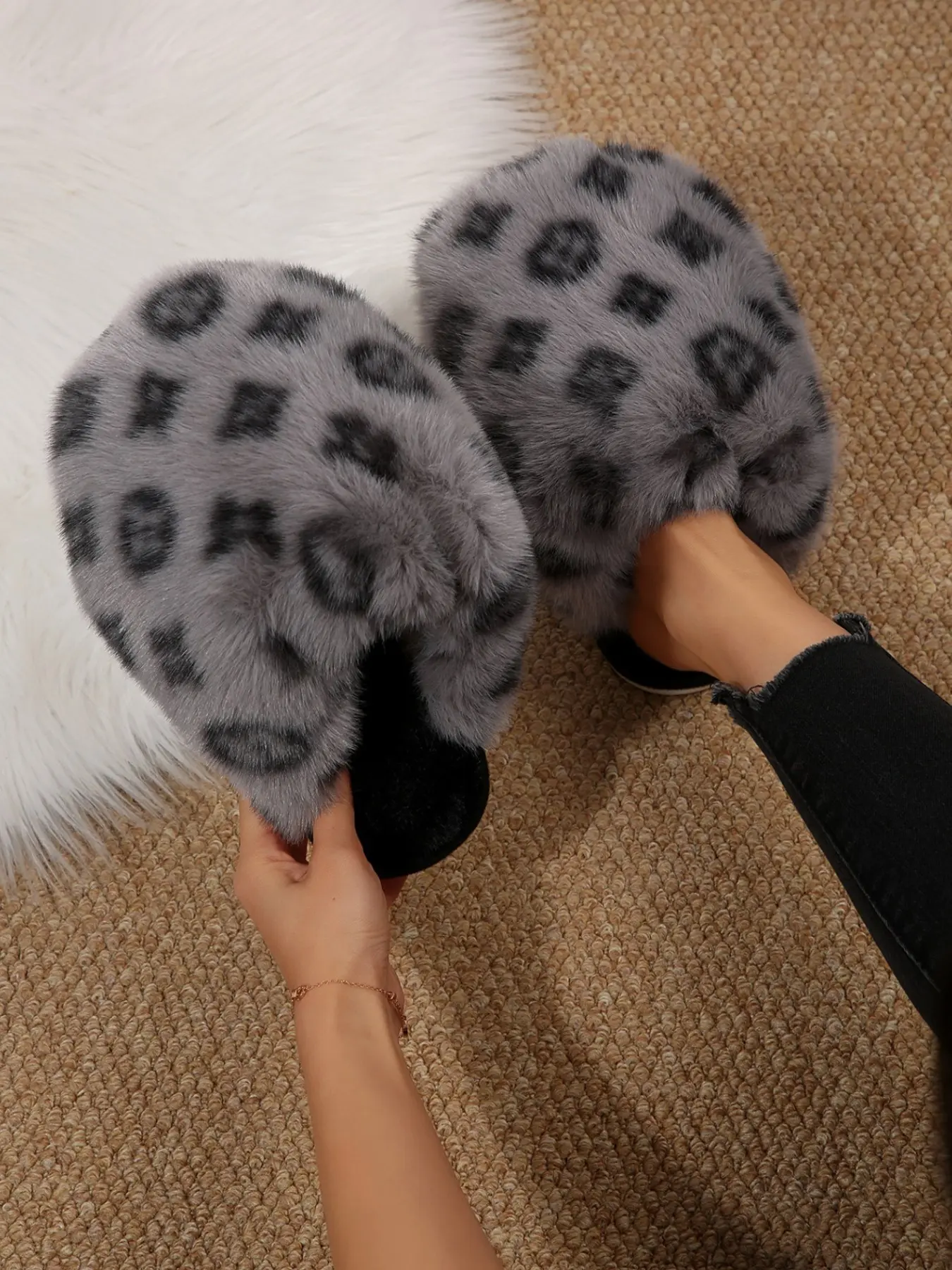 Women's Fall Winter Fuzzy Slip-On Shoes, Retro Geometric Print Indoor Slippers, Multiple Colors Available, Comfortable Home Wear