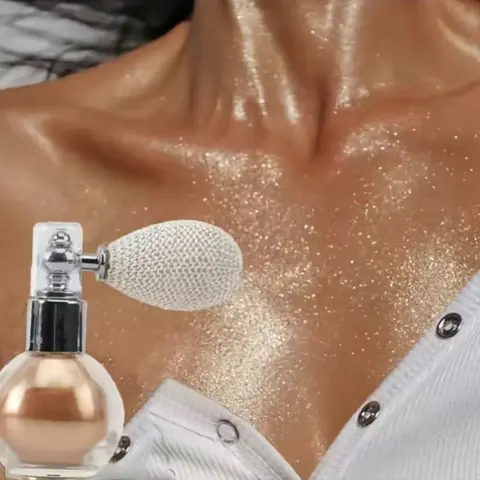 【Biack Friday】Diamond Highlighter Powder Spray, Waterproof High Gloss Glitter, Body Bronzer, Face Contour Illuminator, Makeup Glow Cosmetic Radiant