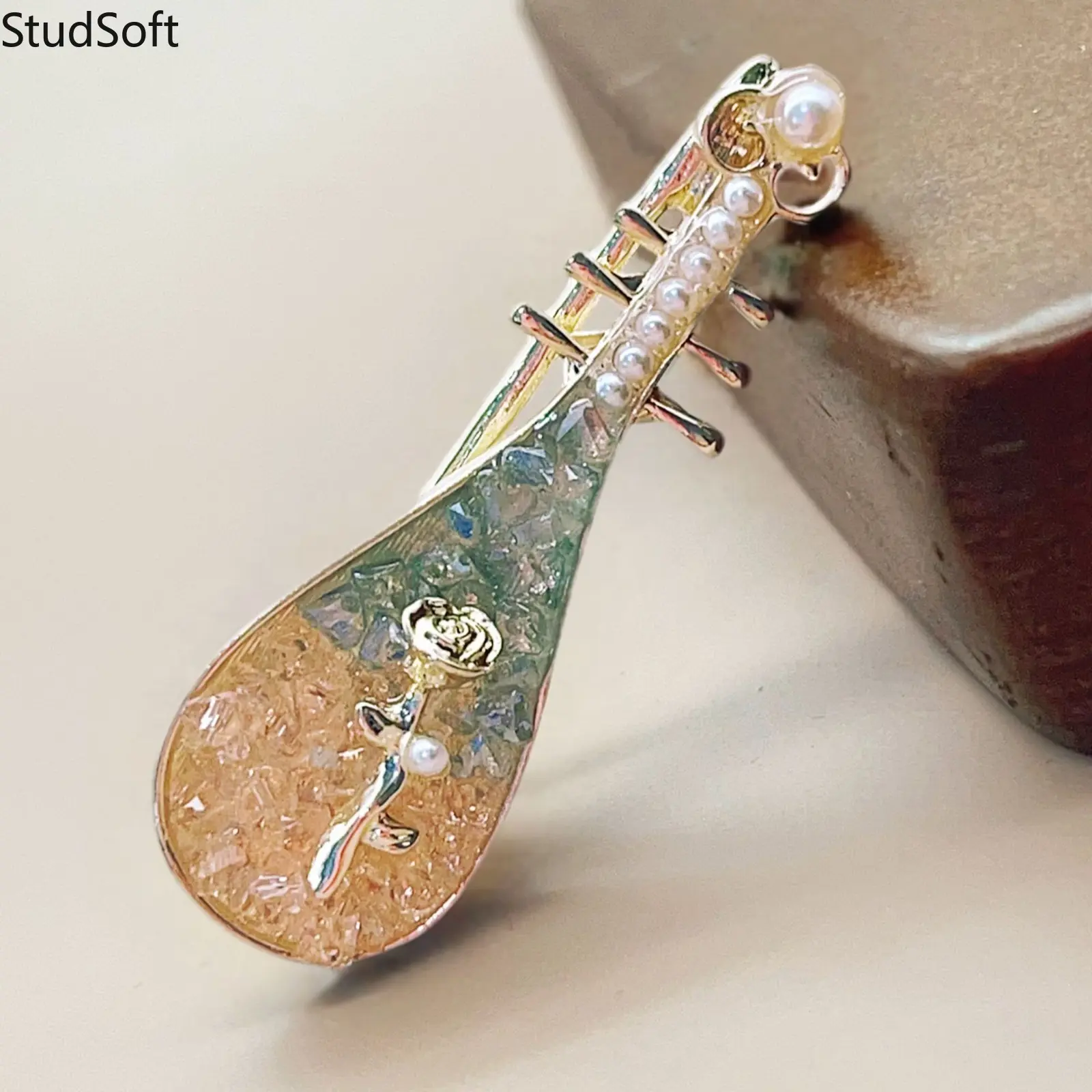 Women's Vintage Chinese Pipa-Lute Form Hair Clip, Pearl Resin Instrument Motif Female Clip, Hanfu Party Wear Chinoiserie Barrettes, Aesthetic Costume Jewelry Gift, Pipa Shape, Resin Pearl,back to school,back to school haul