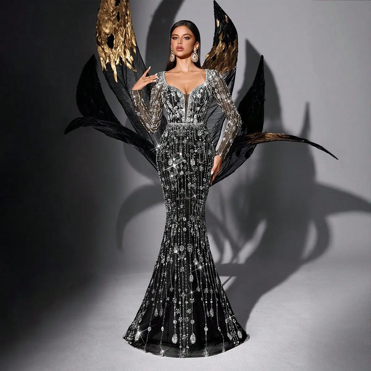 Women's Soft Fabric Long-Sleeve Rhinestone Mermaid Evening Gown - Black Sweetheart Neck Hand-Beaded Formal Pageant Prom Dress Elegant Feminine