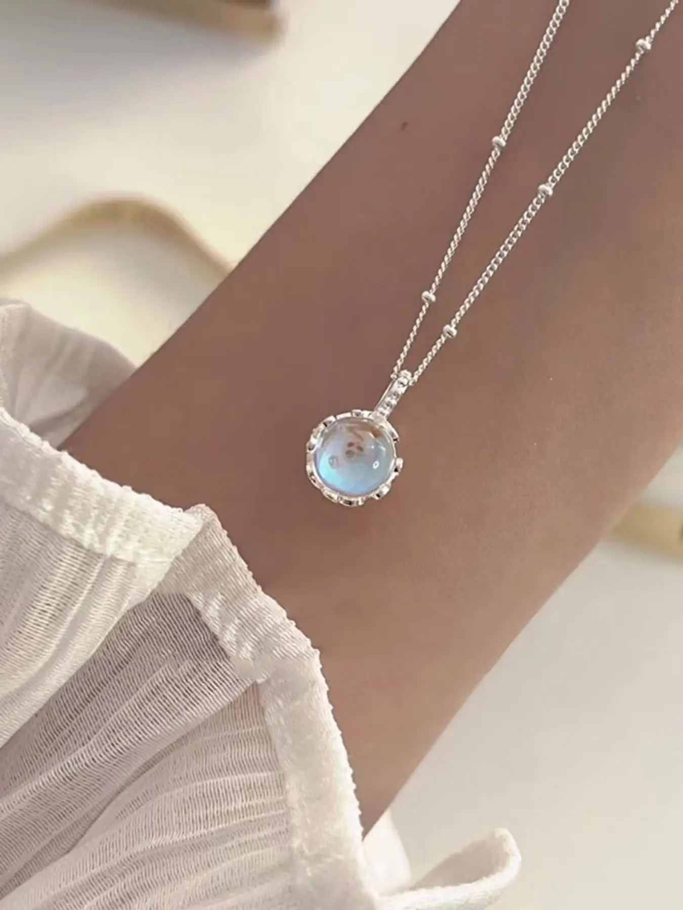 Moonstone Pendant Necklace for Women, S925 Pure Silver, Casual Style, All Seasons, Minimalist Necklaces, High-End Cold Minimalist Luxury Chain, Fashion Necklace