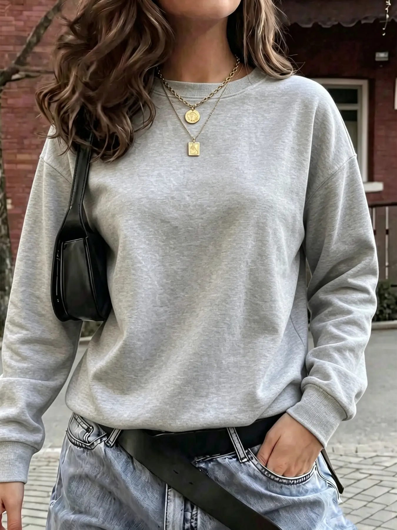 Women's Solid Color Round Neck Long Sleeve Loose Fit Thicken Pullover Sweatshirt, Comfortable Versatile Sporty Top, Fall & Winter Fashion Women's Shirt
