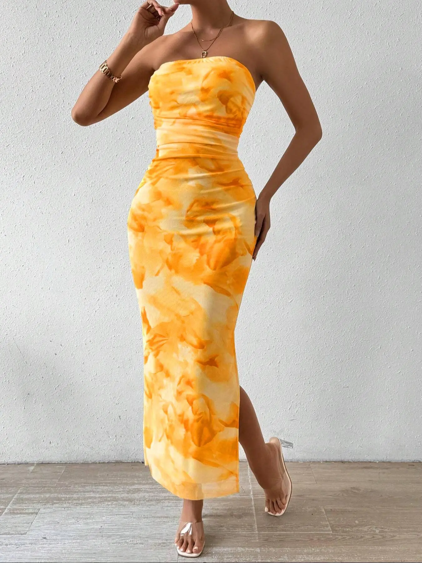 LovelyWholesale, Mother's Day Under $10, Women's All Over Print Ruched Backless, Strapless, Sleeveless Split Thigh Bodycon Fit Tube Dress, Sundress Maxi Dress, Elegant Fashion Dress, for Spring And Summer, Beach Holiday Elegance