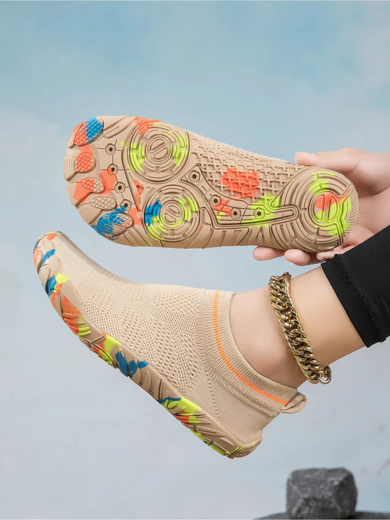 Women Breathable Mesh Barefoot Water Shoes, Anti-slip Cut Resistant Quick Dry Aqua Socks, Multi-purpose Beach Shoes for Swimming Yoga Snorkeling