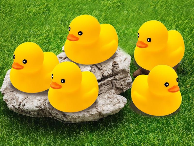 Yellow Rubber Ducks Bath Toys 20Pack, Bathtub Floating Squeaky Duck Bulk Baby Preschool Bath Toy for Baby Shower Infants Kids Toddler Birthday Party Decoration Gift (Large)