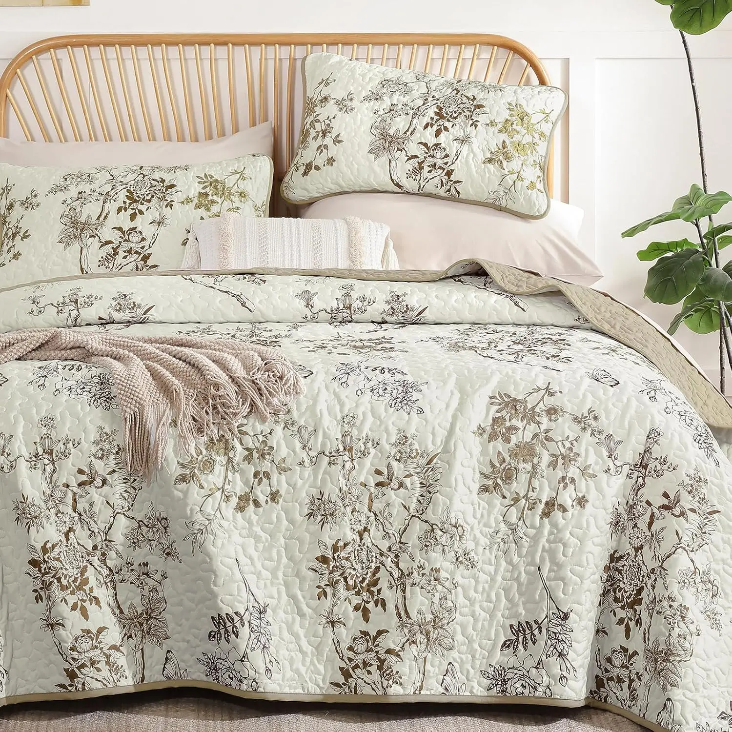 Queen Size 3-Piece Brown Botanical Bedspread Coverlet Set - Soft Microfiber Lightweight All-Season Bedding with 2 Shams, 96"x90", Farmhouse Contemporary Room Decor for Summer Use