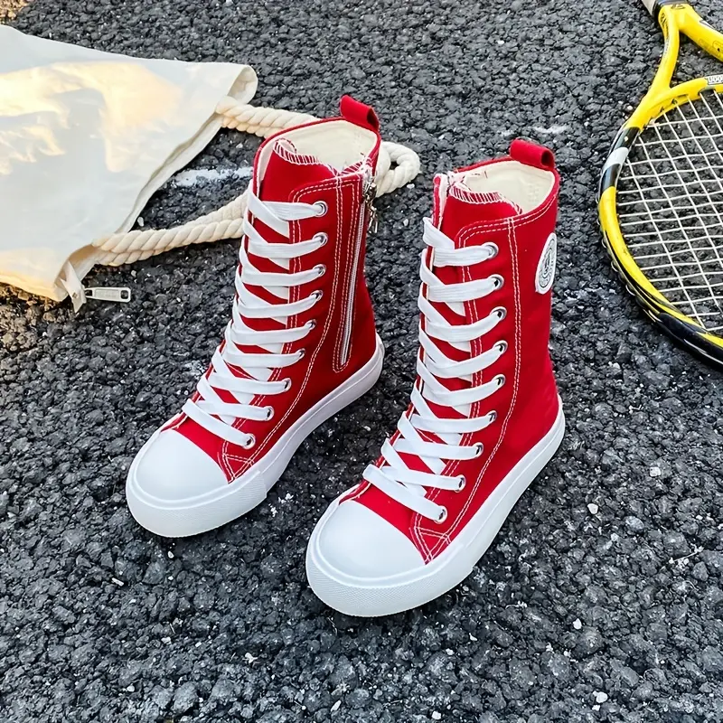 The Number of Eyelets Varies by Size. New Fashionable-top Canvas Shoes Boys and Girls, Children's Cloth Shoes, Breathable Skateboarding Shoes, and Soft-soled Walking Shoes