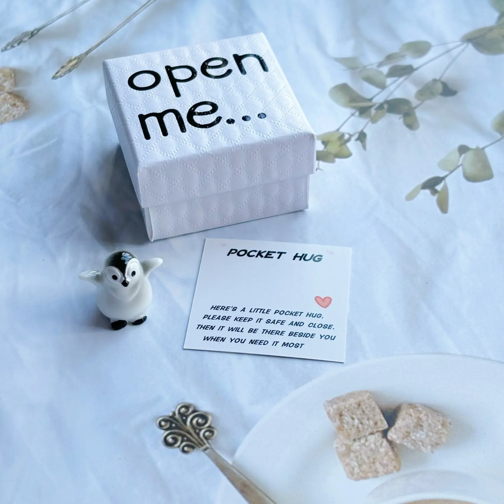 Heartwarming Penguin Beautiful Gift Box with Mini Card & Penguin Resin Decor | Open Me Surprise Box, Matchbox Gift | Cute Animal Set | Perfect for Valentine's Day, Anniversary, Birthday, Party | Gifts for Couples