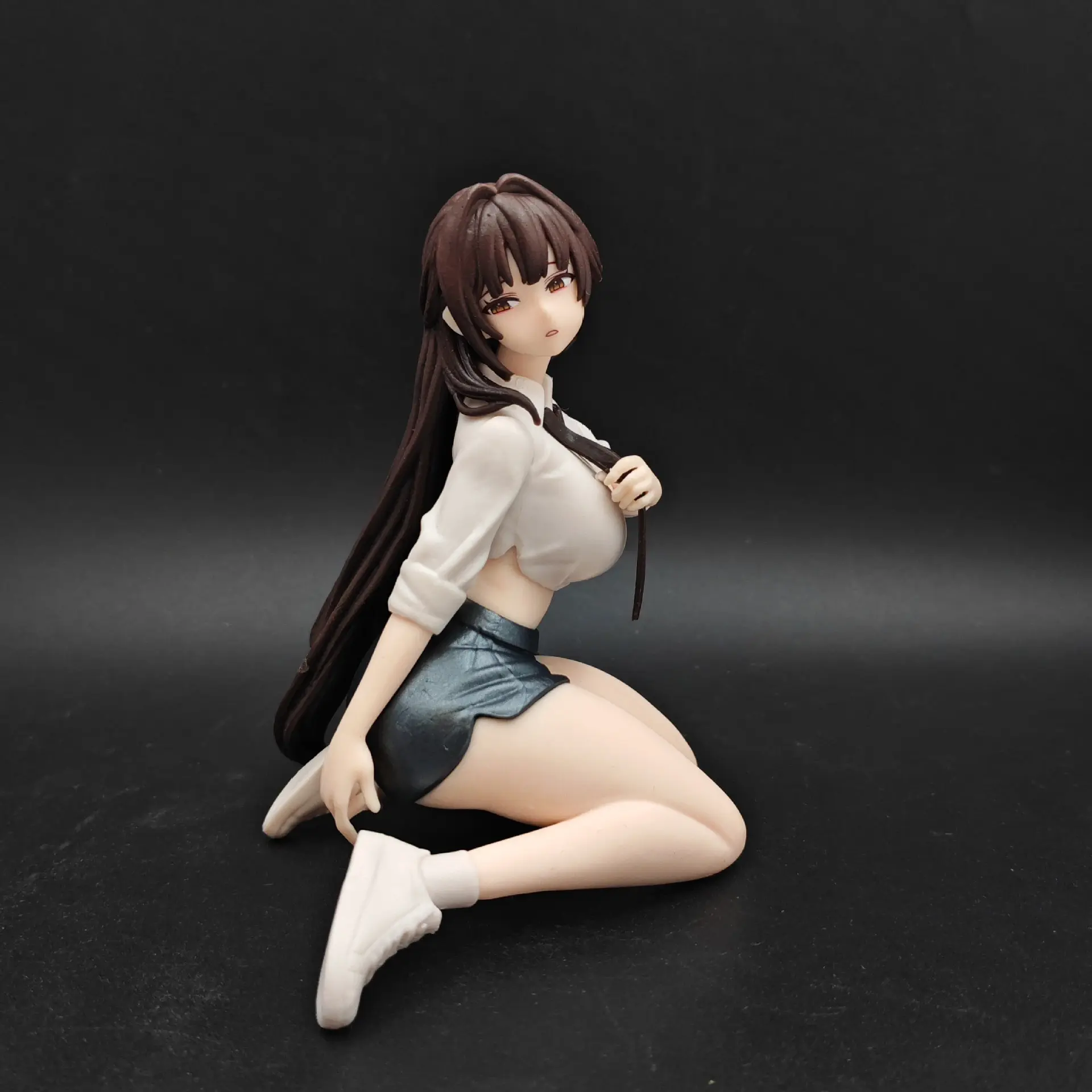 Sexy Maiden Handmade Model Figure, Desktop Decoration Piece, Unique Collectible Item, Perfect Gift for Fans of Anime and Figurines
