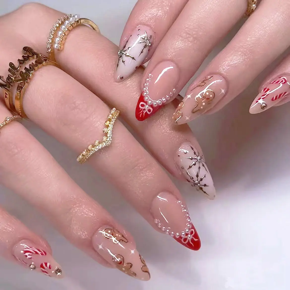 24 Pieces Almond Shape Cat Eye Gilded Press On Nails Handcrafted Rhinestone Premium Snowflake Christmas False Nails Back To School Nail Art Supplies Fall Deco Reusable Fake Nails For Women Girls Holiday Party Decoration