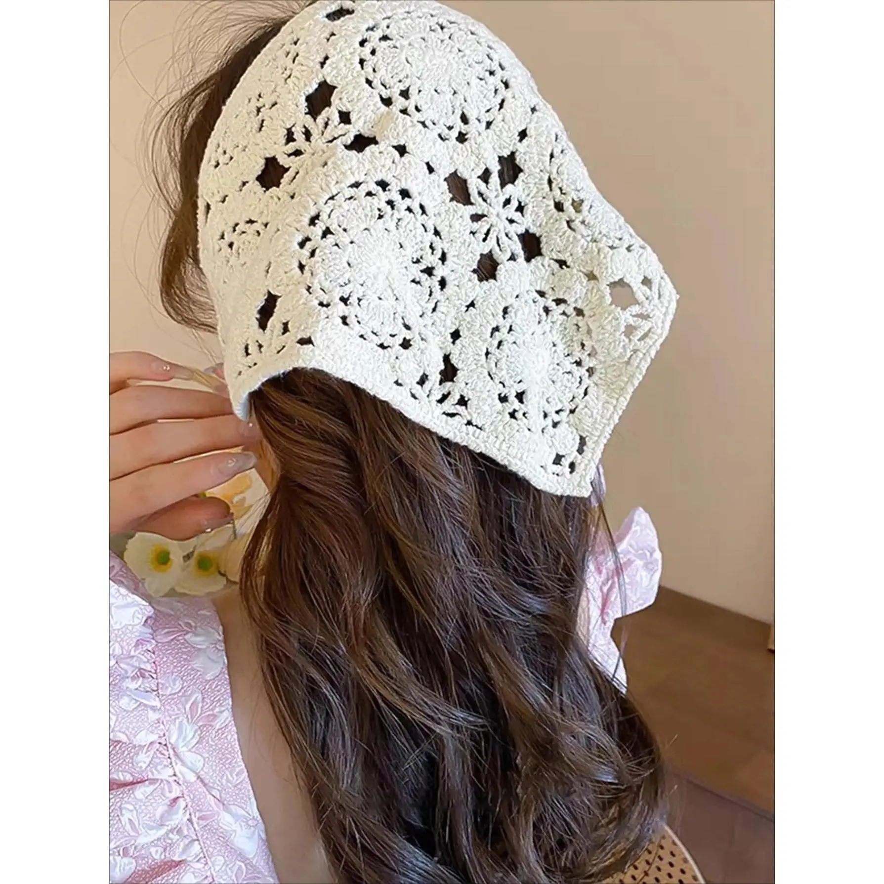Women's Funky Bohemian Crochet Headscarf - Triangle Hollow Out Design, Scarf Head Wrap, One Size, Durable Secure Fit for Daily Casual Wear, Female Boho Shawl, Wear-Resistant Crochet Yarn, Durable And Wear-Resistant