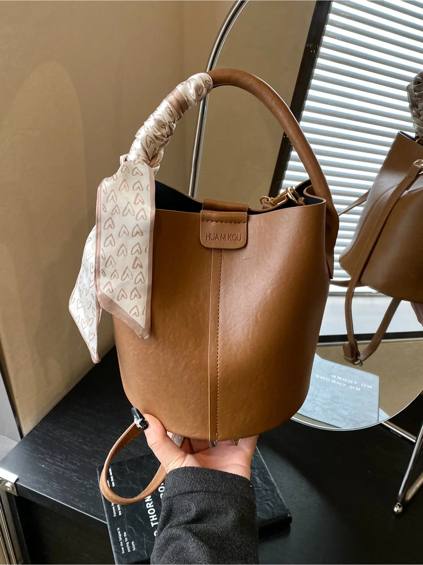 Luxurious Textured Caramel Brown Fashion Bucket Bag Spacious Organized Commuter Tote Stylish Versatile Shoulder Crossbody Bag Women's Work Bag Spring/Summer New Arrival Handbag