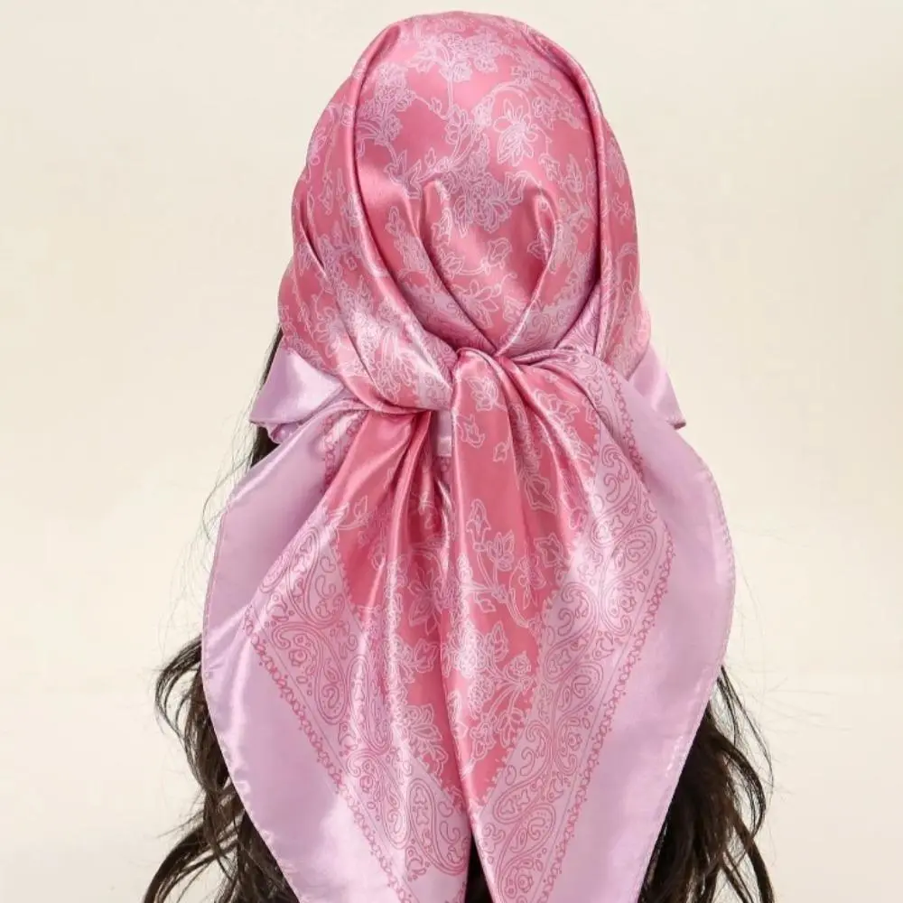 Retro Pink Floral Print Satin Scarf, Large Square Silk Feel Headscarf, Paisley Bandana for Hair, Neck & Bag, Y2K Style Fashion Accessory. Black and pink color matching, a must-have for you.