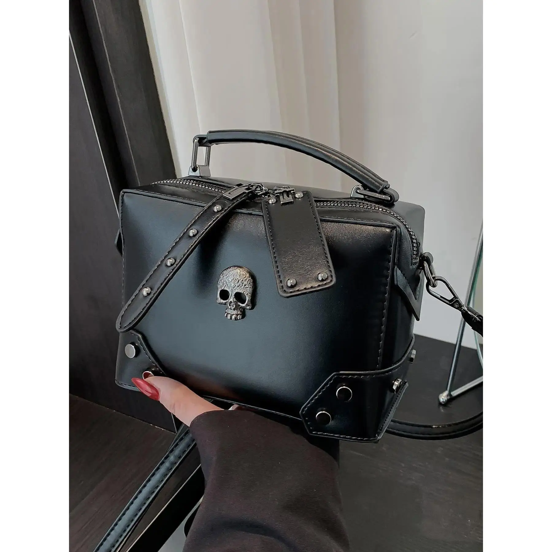 Women's Punk Skull Crossbody Bag - Lightweight Alternative Streetwear Handbag with Adjustable Strap for Concerts & Festivals, Handbags For Women, Casual, Crossbody Bags For Women