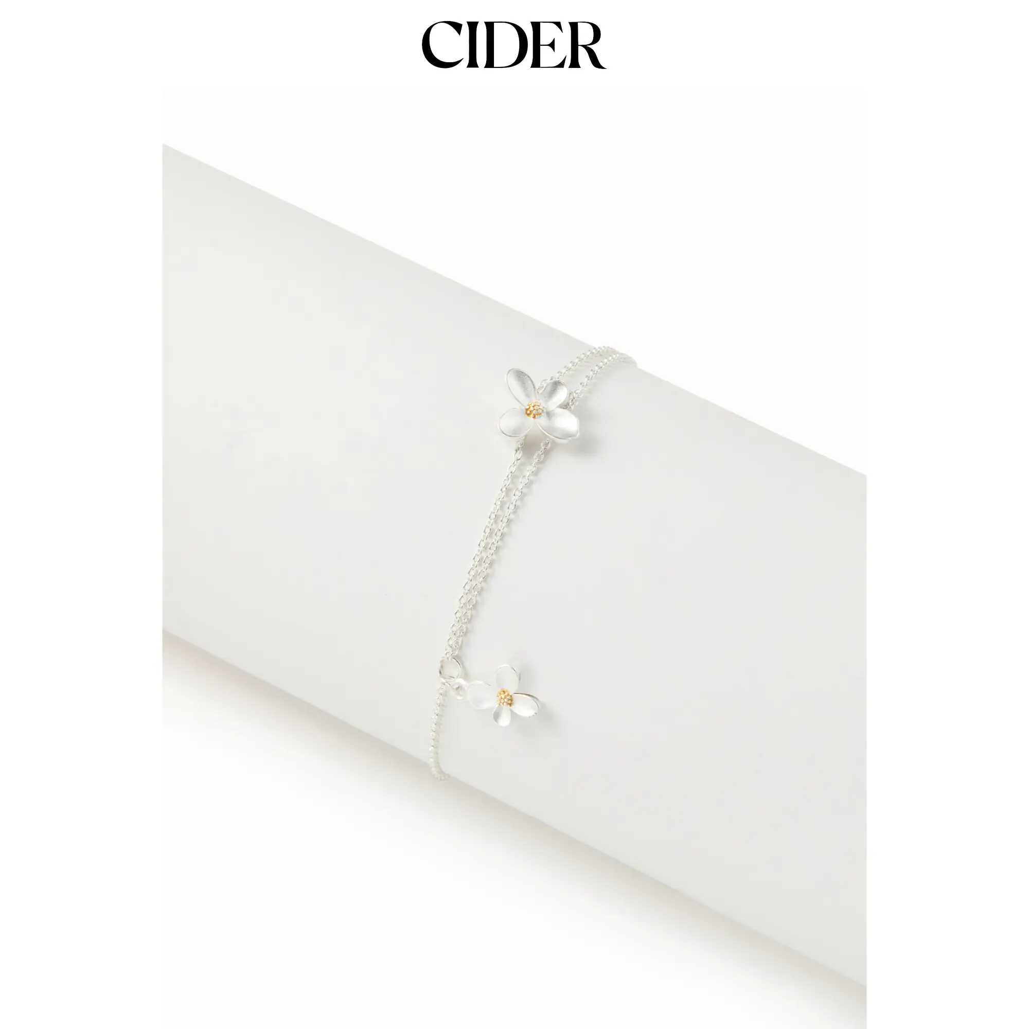 Cider FLOWER DECOR BRACELET
