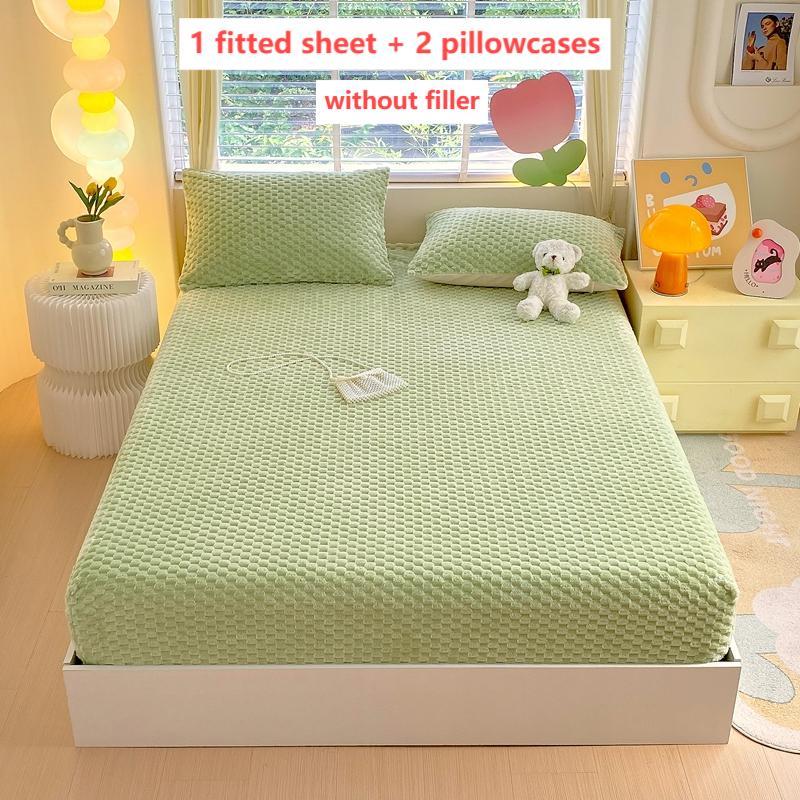 Thickened Cartoon Bedding Set, 1 Count Fitted Sheet & 2 Counts Pillowcase without Filler, Warm Touch Dustproof Soft and Comfortable Bedding, Soft Breathable Sheet, Bedding Sheets, Suitable for Bedroom and Guest Rooms, Comfy Bedding Set #GLOBAL PICKS