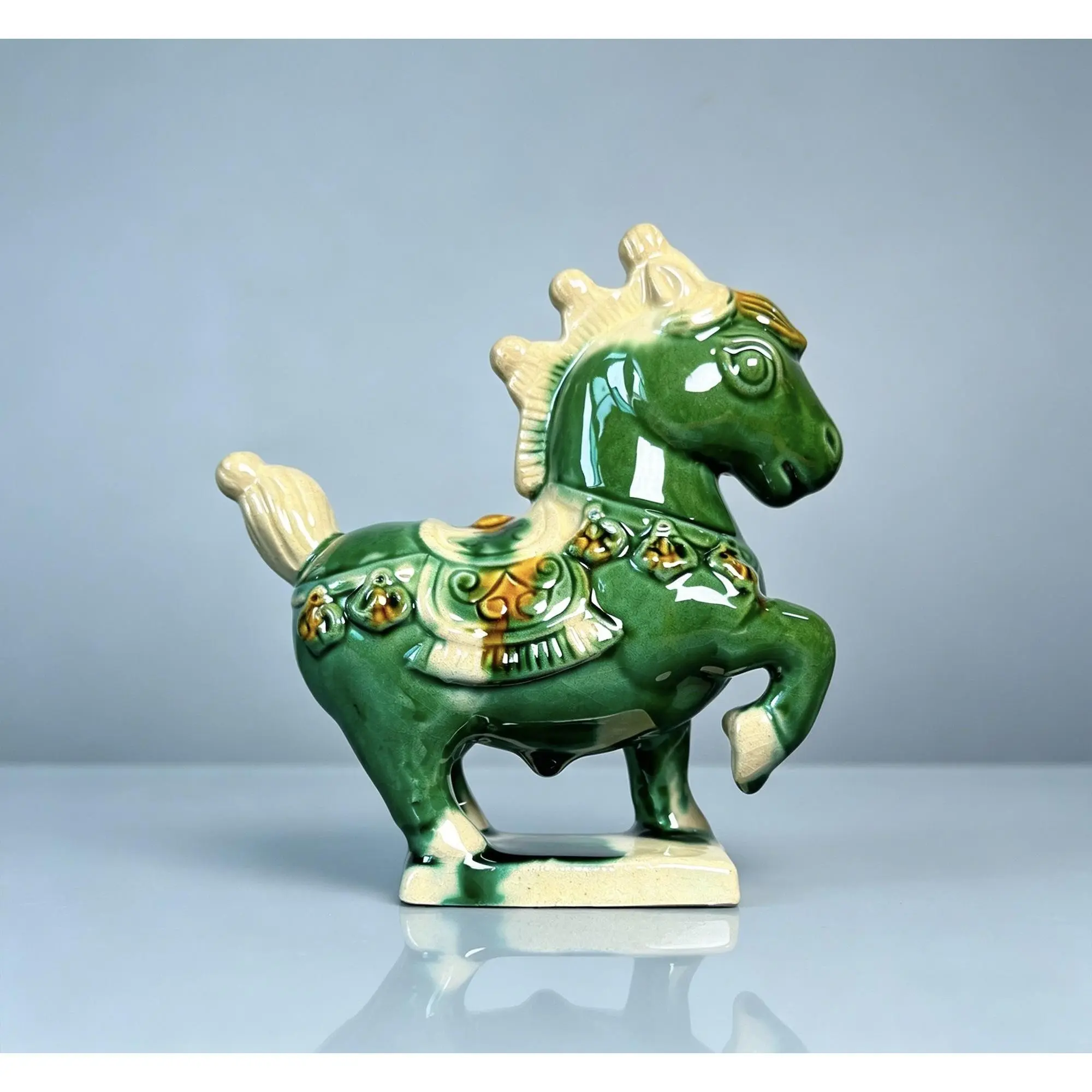 New Ceramic Horse Animal-Shaped Figurine - Home Decor for Living Rooms and Offices
