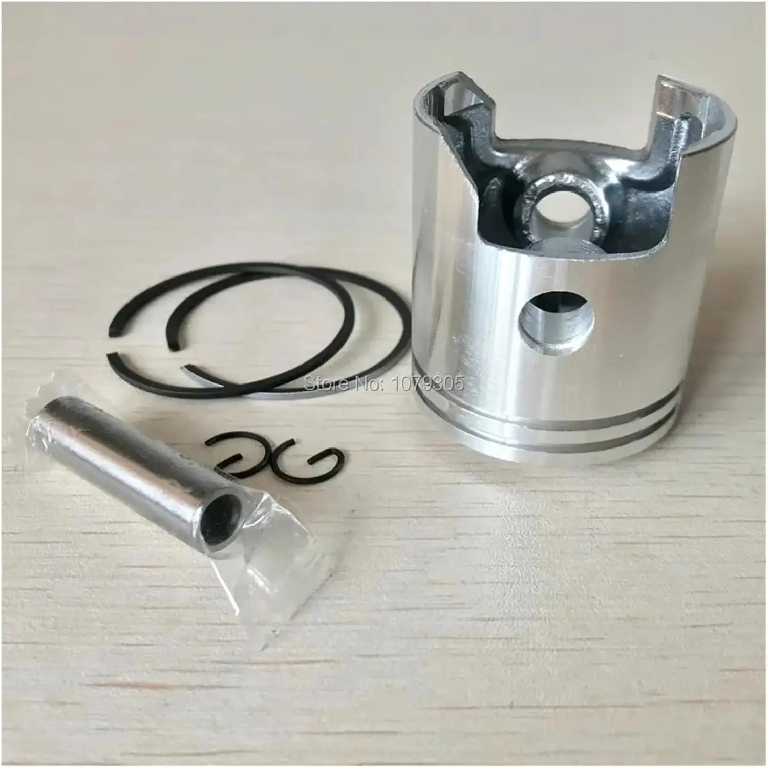 Complete Piston Set for ET950 Generator Engine - Includes Pistons, Piston Rings, Piston Pins and Clamps