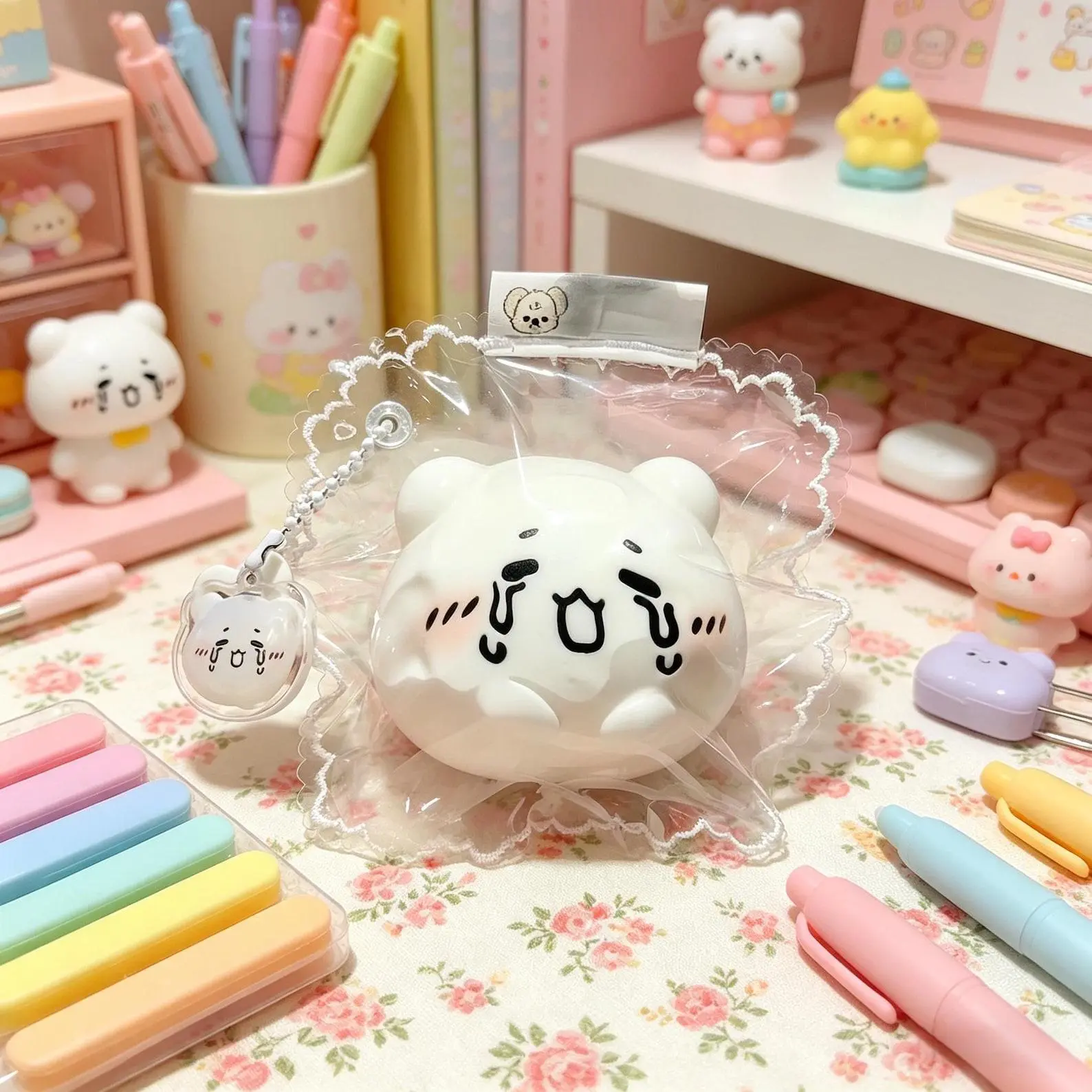Cute Chiikawa Hachiware Usagi Squishy Toy, Soft Silicone Slow Rise Fidget, Kawaii Anime Stress Ball for Kids & Adults