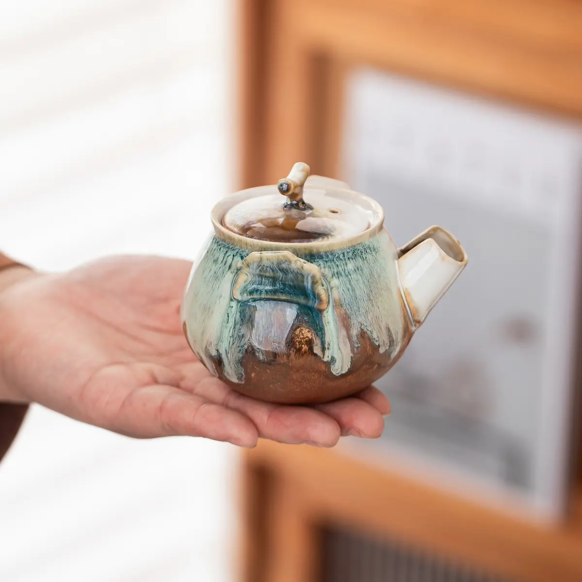 Handmade Ceramic Tea Pot 180ML, Single Teapot, Handcrafted Glazed Porcelain, Perfect for Brewing Loose Leaf Tea, Elegant Design, Teapot With Infuser