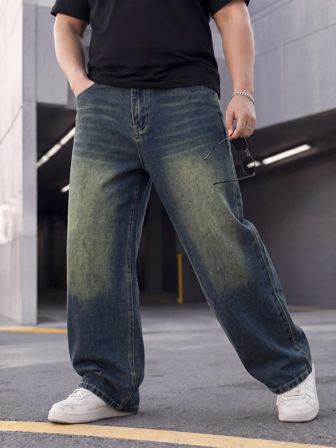 Men's Retro Washed Plus-Size Flare Jeans, Distressed Washed Streetwear Casual Denim Pants