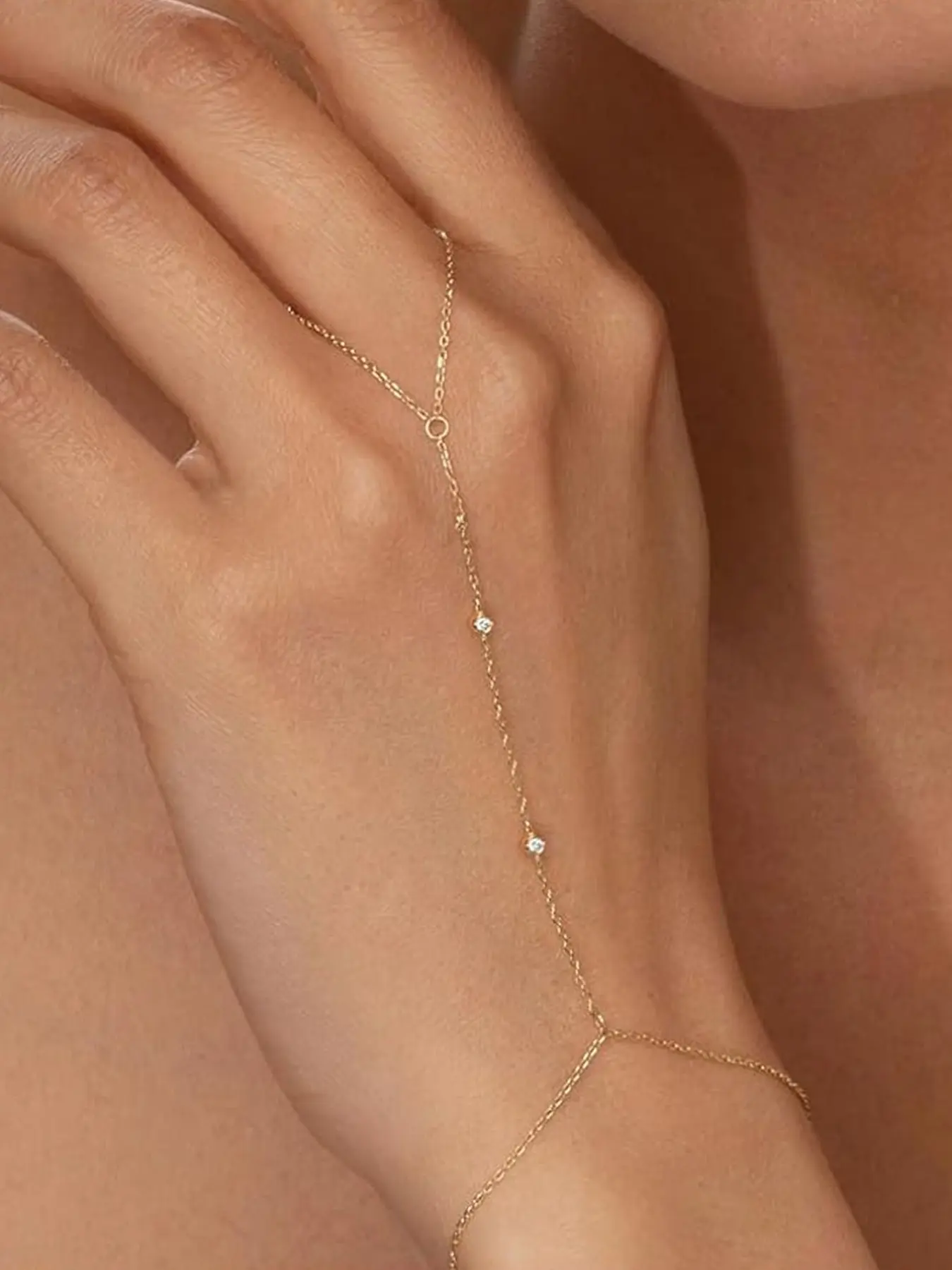 Waterproof Gold Plated Hand Chain for Women Trendy, Everyday Wear Bracelet, Non Tarnish Dainty Cubic Zirconia Finger Ring Bracelet, Summer Beach Hand Jewelry Minimalist Adjustable Simple Cute Gold Ring Chain Bracelets Fashion Gifts Handchains