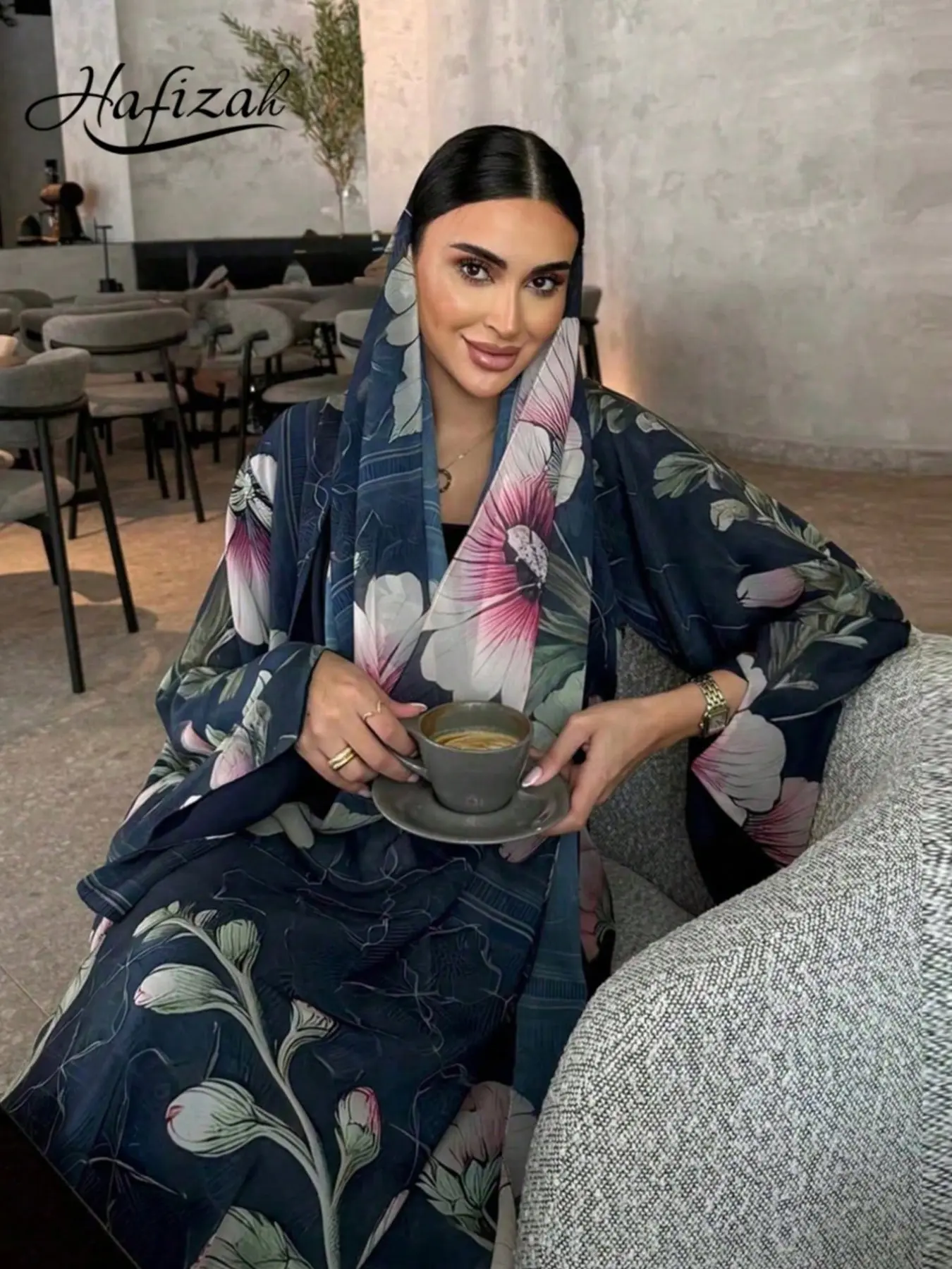 Women's Floral All-Over Print Long Cardigan and Scarf Set, Loose-Fitting Casual Everyday Outerwear for All Seasons, Smooth Drape Commuter Fashion, Long Sleeve