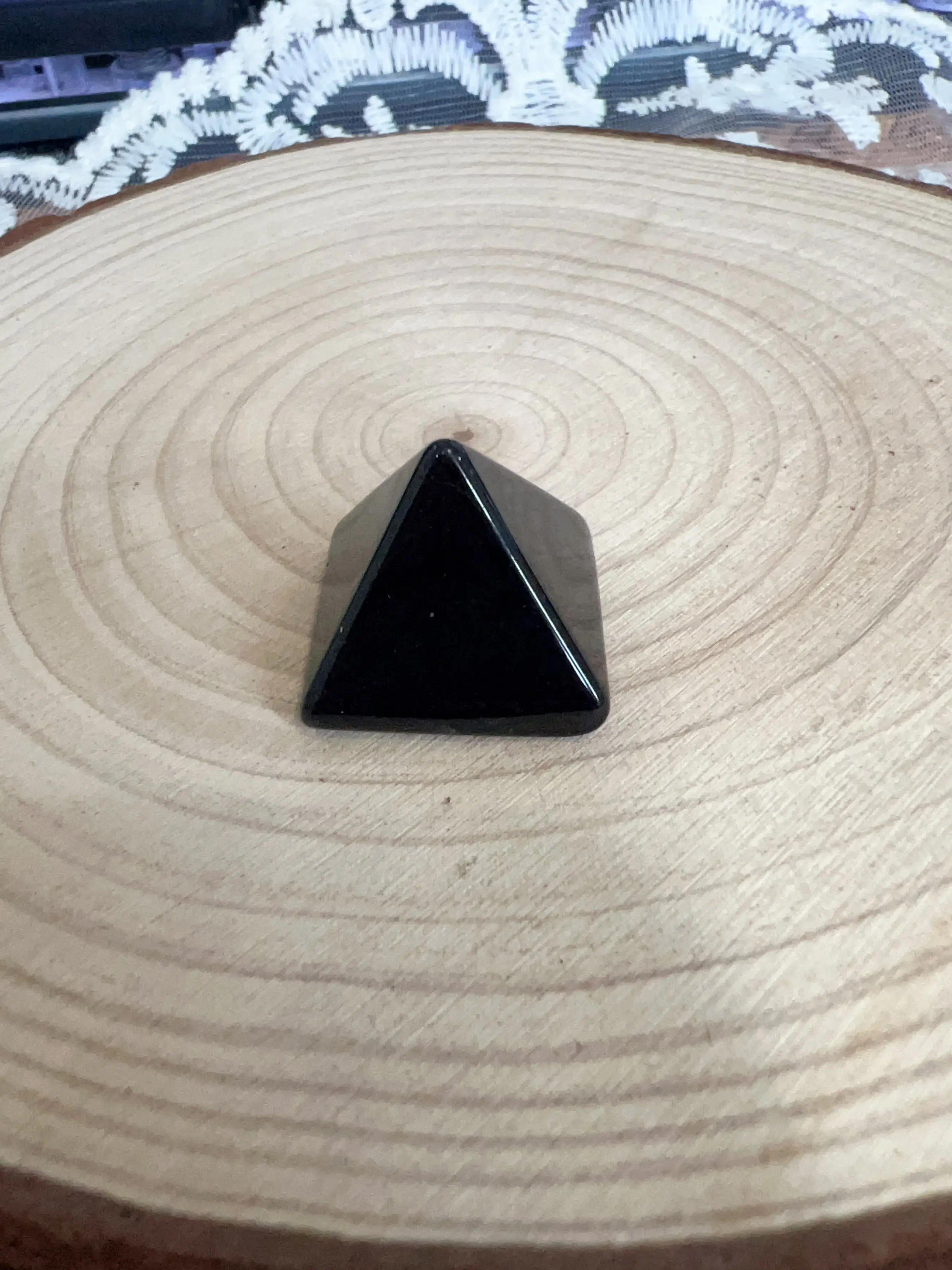 Natural Obsidian Pyramid Energy Crystal 2cm, Mini Home Office Decor, Obsidian Crystal Ornament, Healing Stone