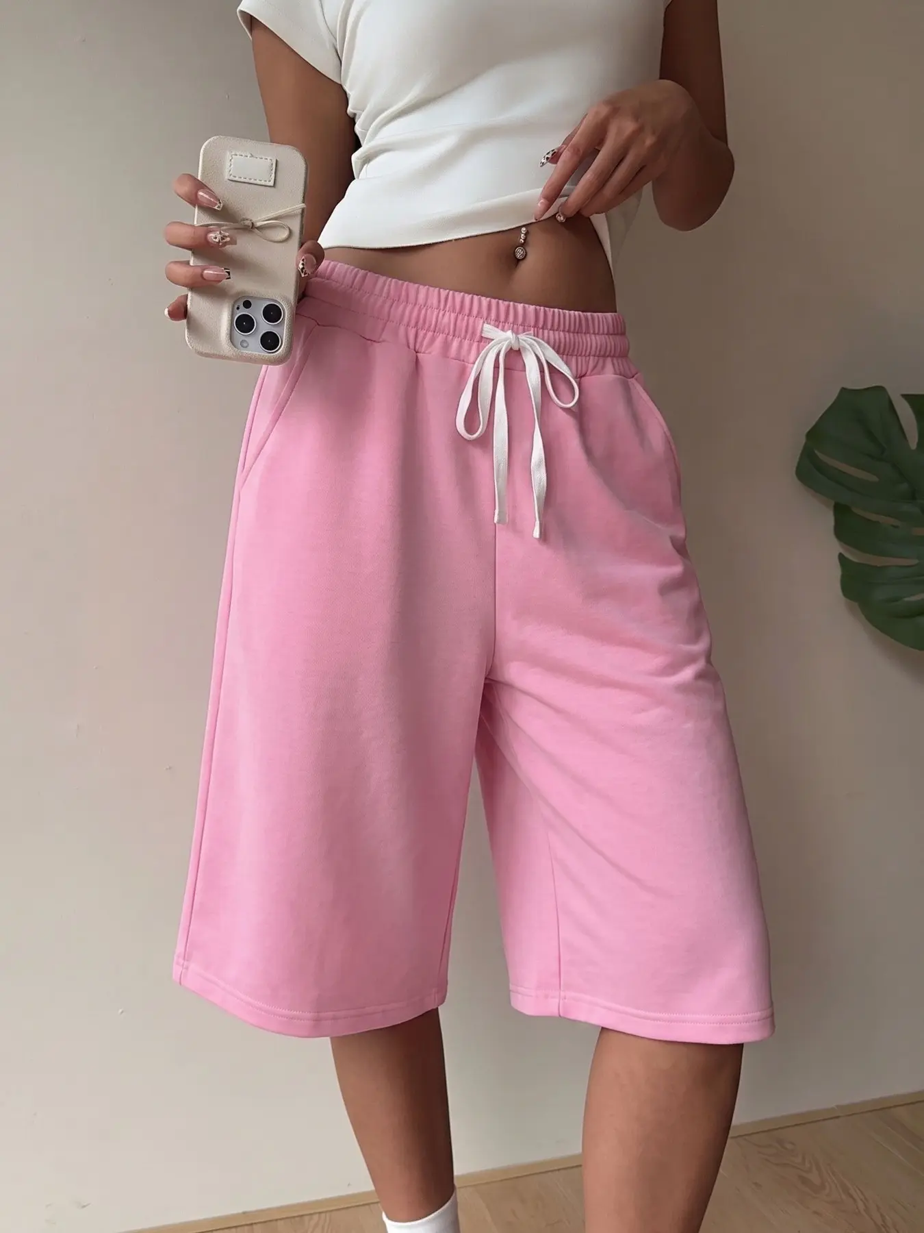 Women's Y2K Casual 7/8 Jogger Shorts, Solid Pink Stretch High Waist, Off-White Contrast Drawstring, Loose Wide-Leg Knee-Length Soft Capri Pants, Large Side Pockets, Sweet Hip-Hop Daily Bottoms