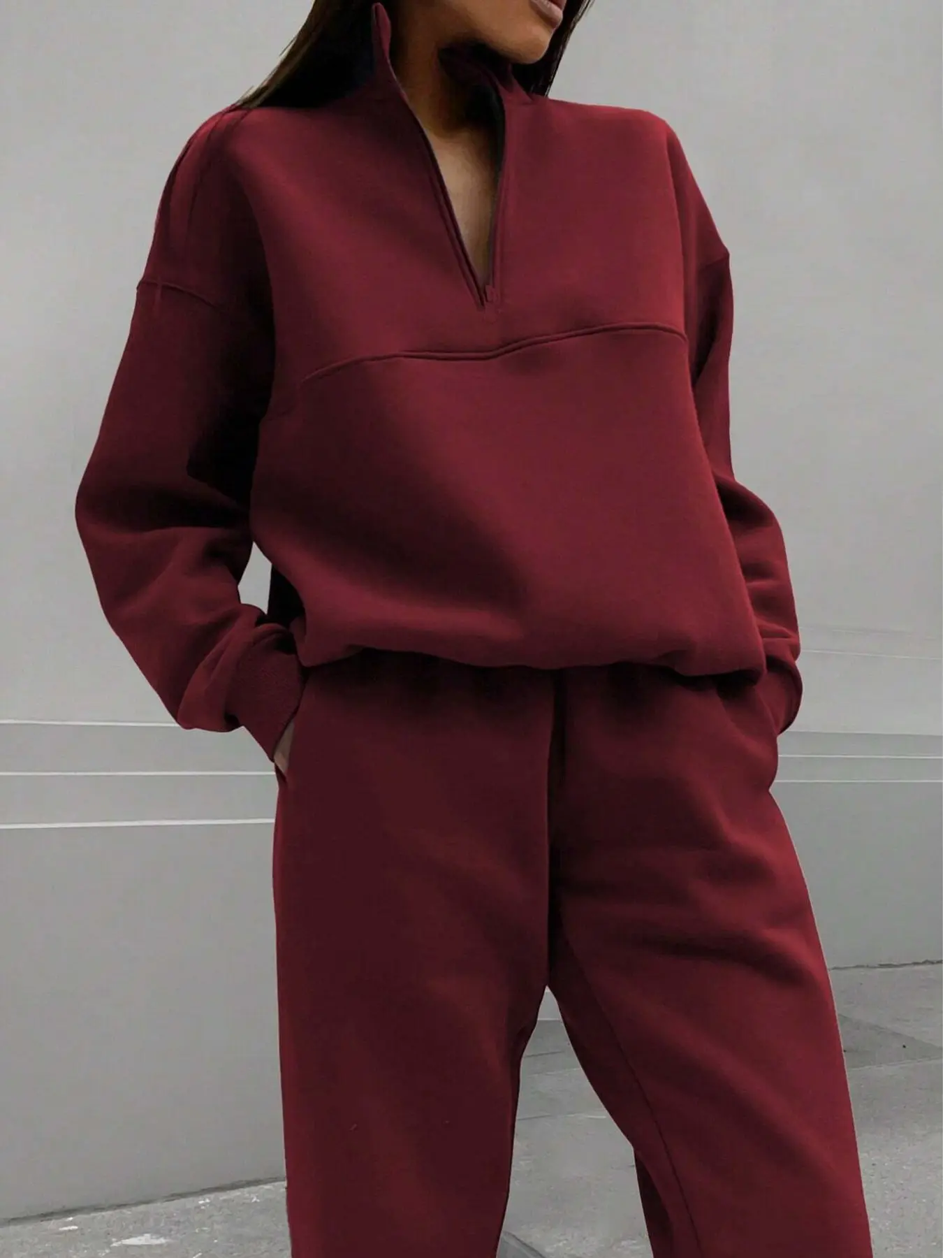 Women's Half-Zip Stand Collar Loose Sweatshirt + Cuffed Pants Two-Piece Set, Sporty Long Pants Casual, Comfortable and Stylish, Sport Casual Outfit