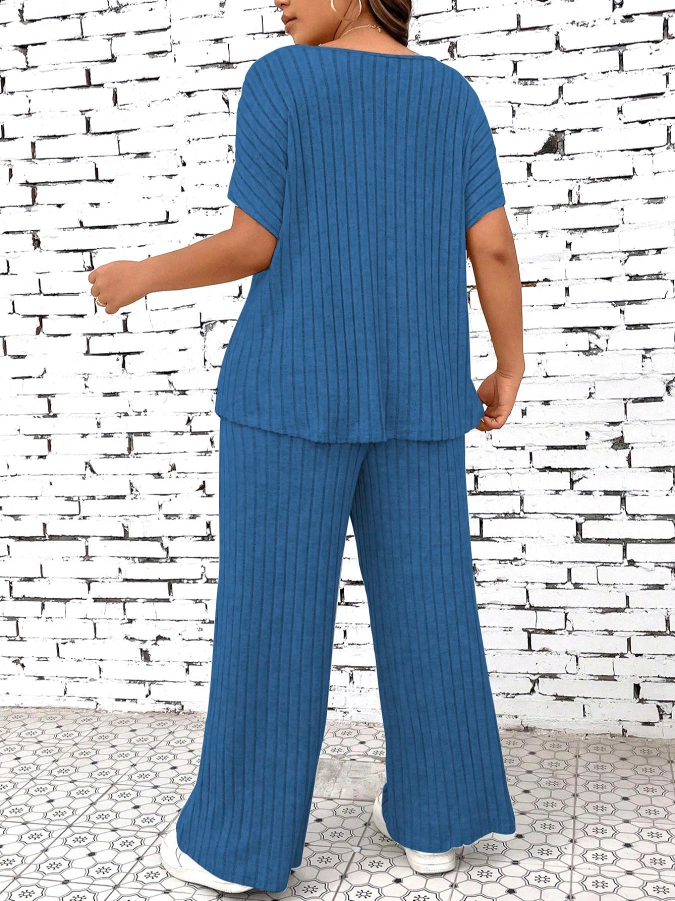 【Plus Size】 2 Counts Women's Textured Batwing Sleeve Tee & Elastic Waist Pants Set, Casual Short Sleeve T-shirt & Straight Leg Trousers, Back to School Outfits, Summer Outfits 2024