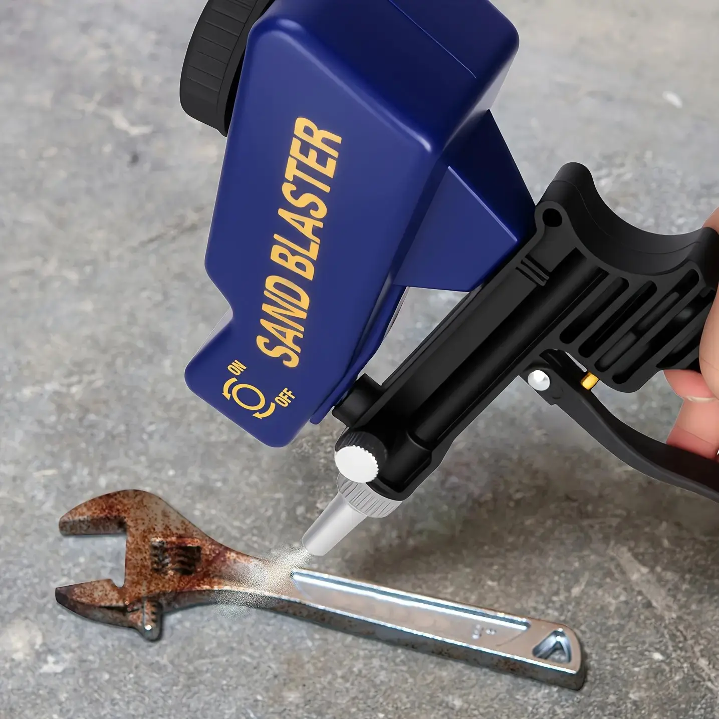 Ergonomic Handle Portable Sandblaster Power Tool with Adjustable Gravity Feed, 600cc/18oz Capacity, Ideal for Paint and Rust Removal, Automotive, Fits Wood/metal/auto/DIY Projects, Sandblasting Tools