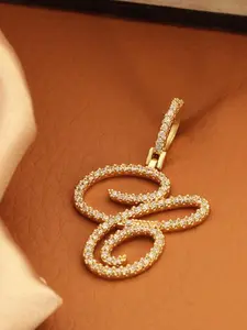 Trendy and cool 26-letter necklace. Choose freely between cursive and grass script styles. 18K with zircon inlays. Suitable for both clubbing and daily wear