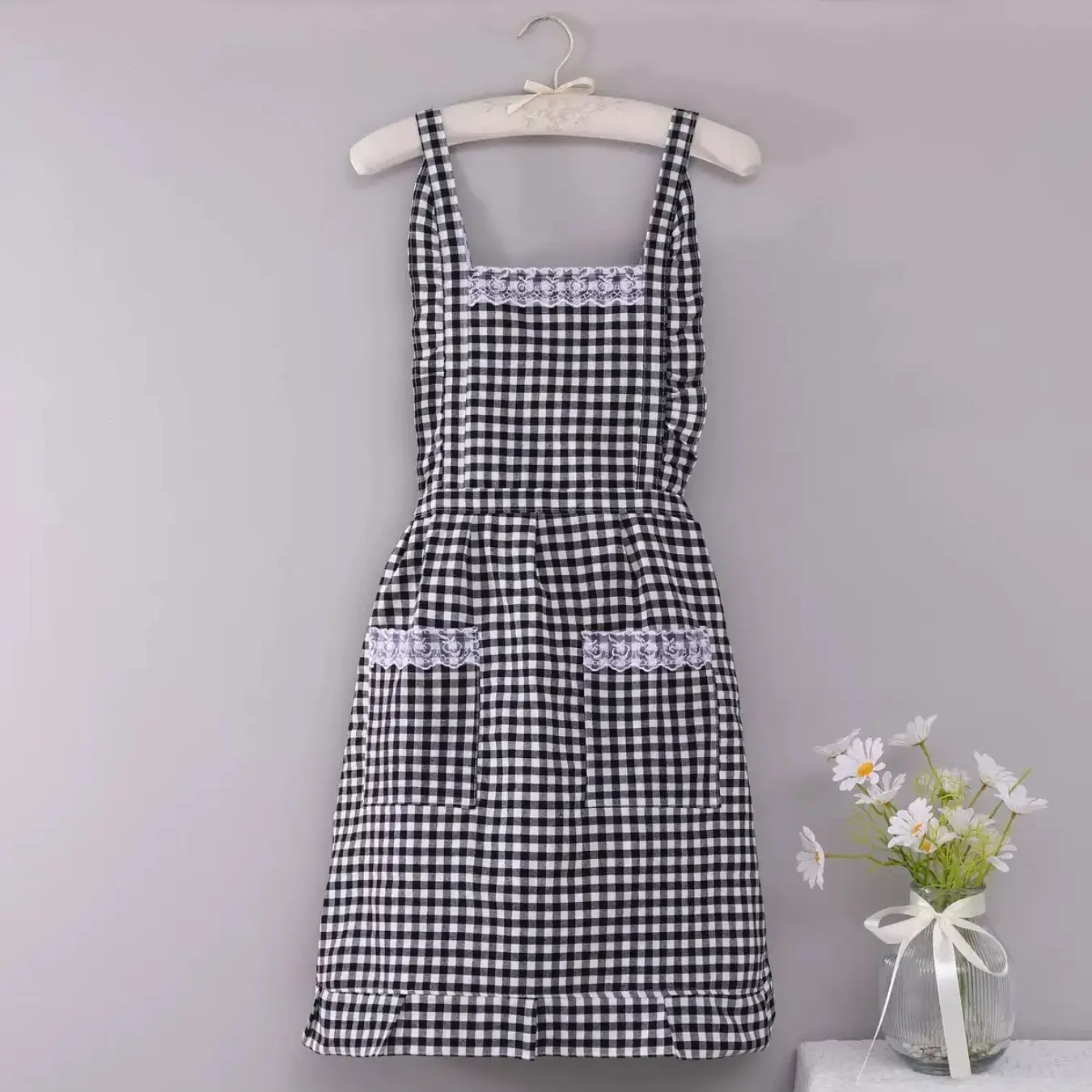 Cute Lace Trim Plaid Apron, Dual Color Plaid Apron, Cute Style Kitchen Apron, Women's Apron, Hand Towel Apron, Adjustable Apron, Large Pocket Apron