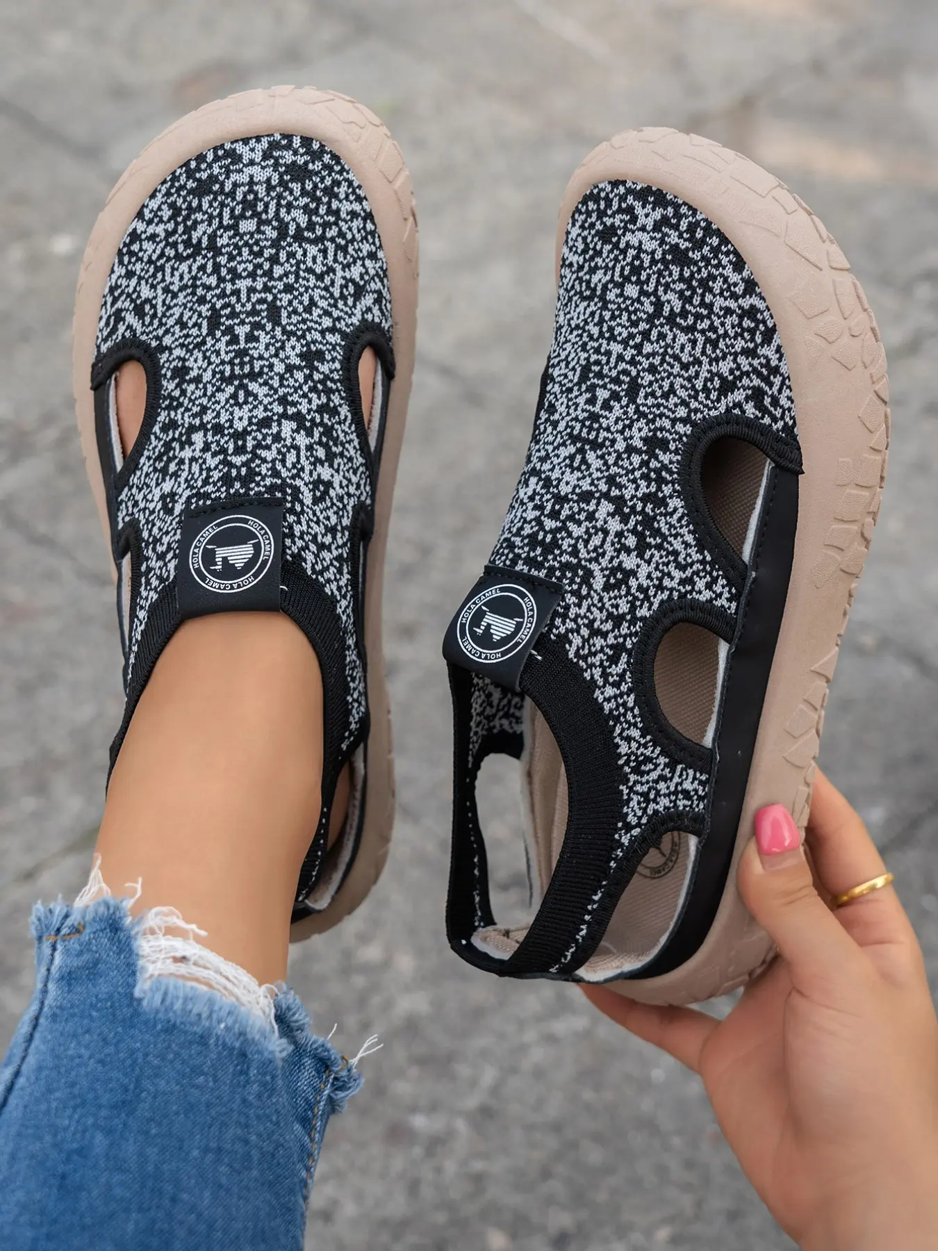 Hollow Out Flip Flops for Women, Summer Breathable Textile Sandals, Fashionable Breathable Sandals, Wide Fit, Non-Slip Sole, Casual Outdoor Shoes