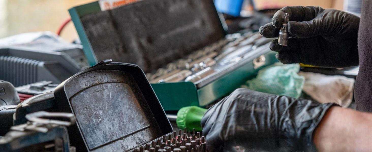 PROMEDIX P Heavy Duty Nitrile Gloves 6mil 100 Count Black Disposable Latex Free Powder Free Reusable Pet Hair Remover Gloves for Industrial Auto Repair Food Processing Gardening Salon - Cleaning