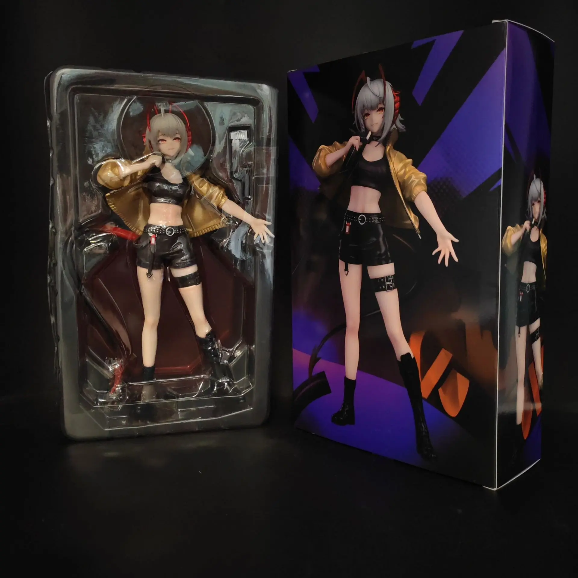 Arknights W Six-Star Sniper Occupation Gunner, Beautiful Girl Anime Figure Model, Collectible Handmade Statue, Perfect Gift for Fans, Model Collectible Figurine