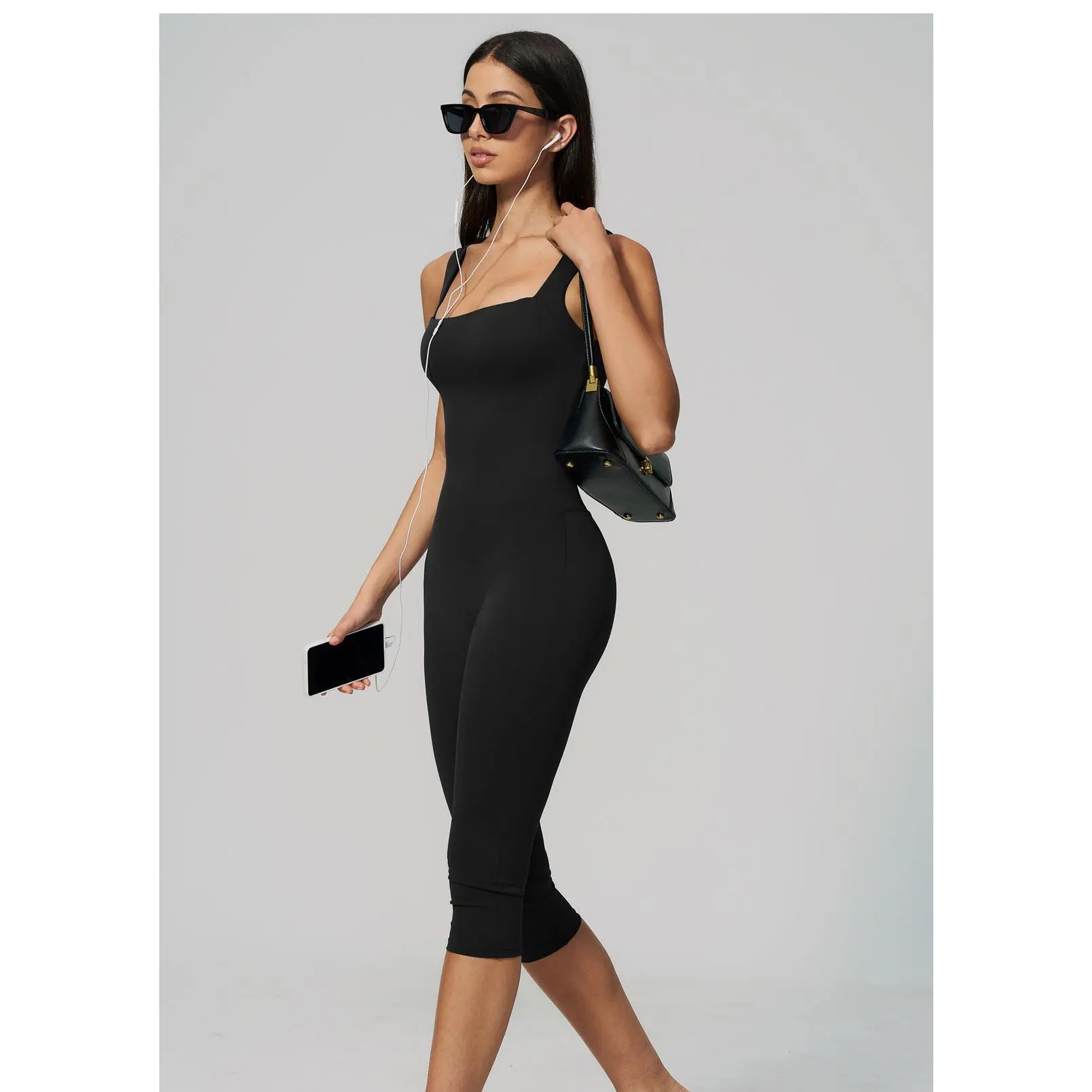 Women's Square Neck Wide Strap Capri Length One Piece Yoga Jumpsuit, Tummy Control Butt Lifting Knee Length Athletic Bodysuit With Removable Bra Pads, Seamless Slim Workout Romper for Pilates Gym Daily Training