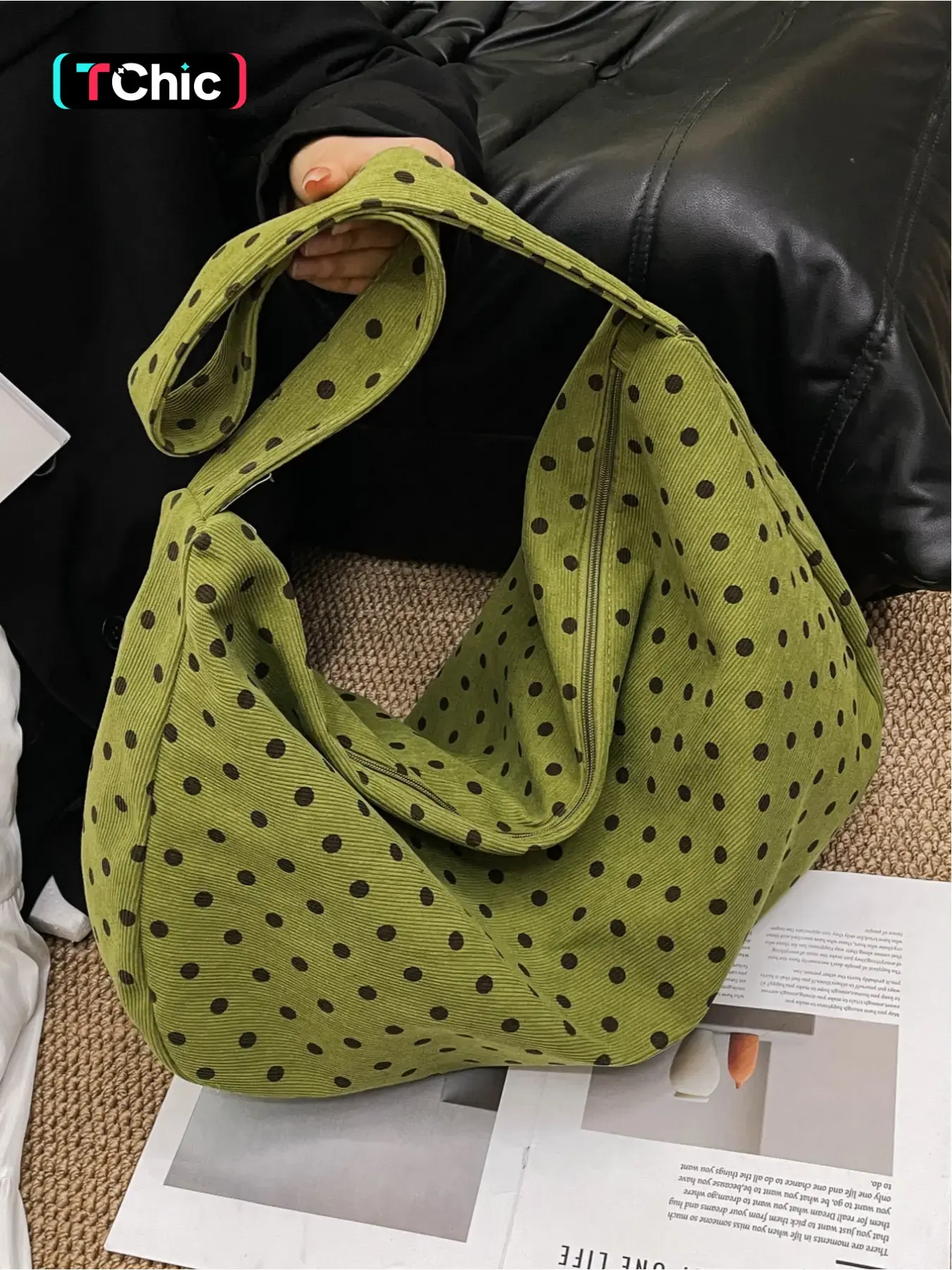 Retro Polka Dot Corduroy Crossbody Shoulder Bag, Stylish, Fashion Crossbody Bags, Fashionable Patterned Bag, Spacious and Daily Commuter Bag for Young Women, Perfect for Dates, Shopping, Commuting and Casual Outings, Casual Trendy Bag