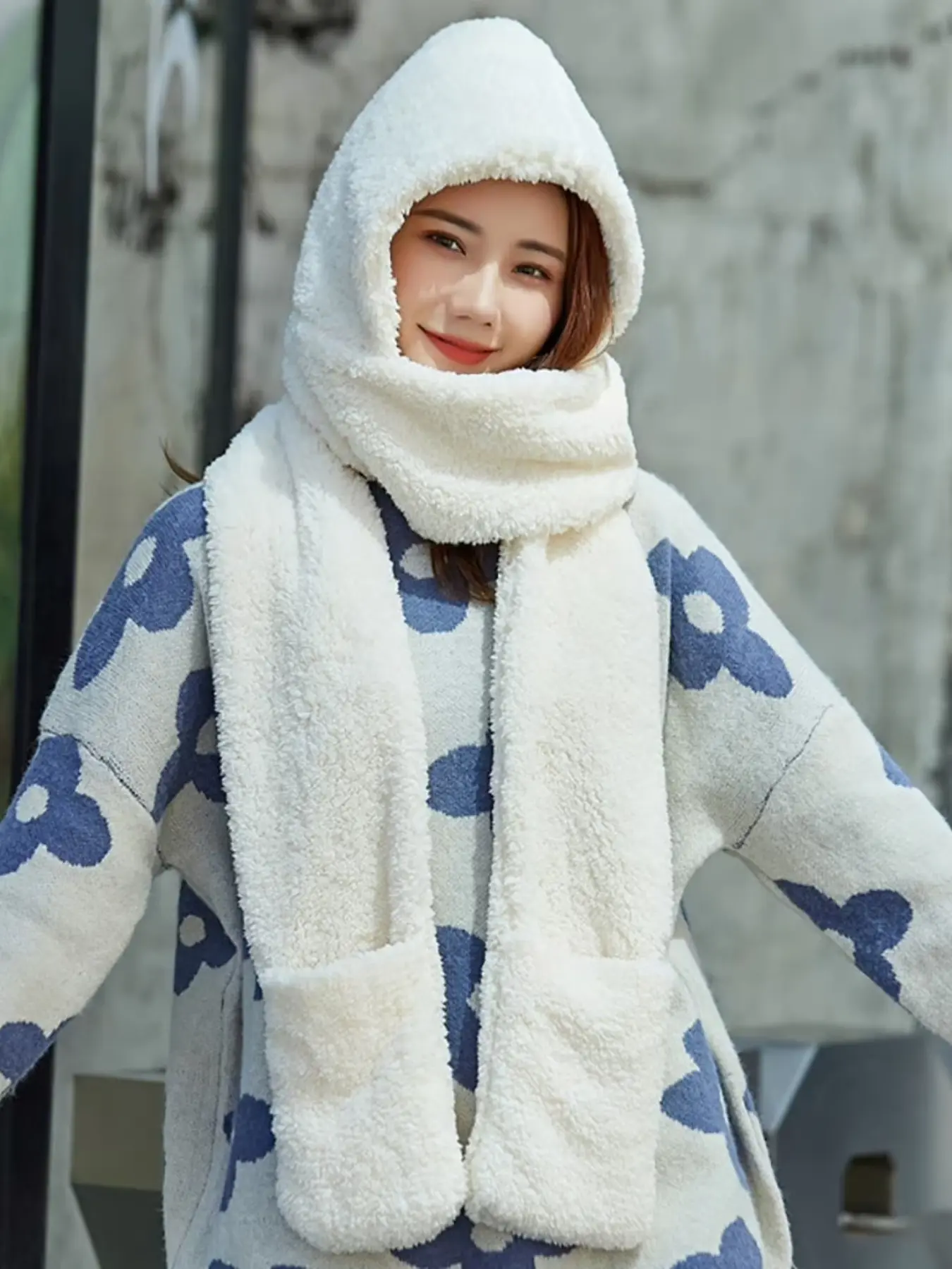 Women's Thick Sheepskin Hooded Neck Warmer Scarf, Full Coverage Windproof Warm Fabric, Winter Outdoor Commute Versatile Cold Protection Shawl