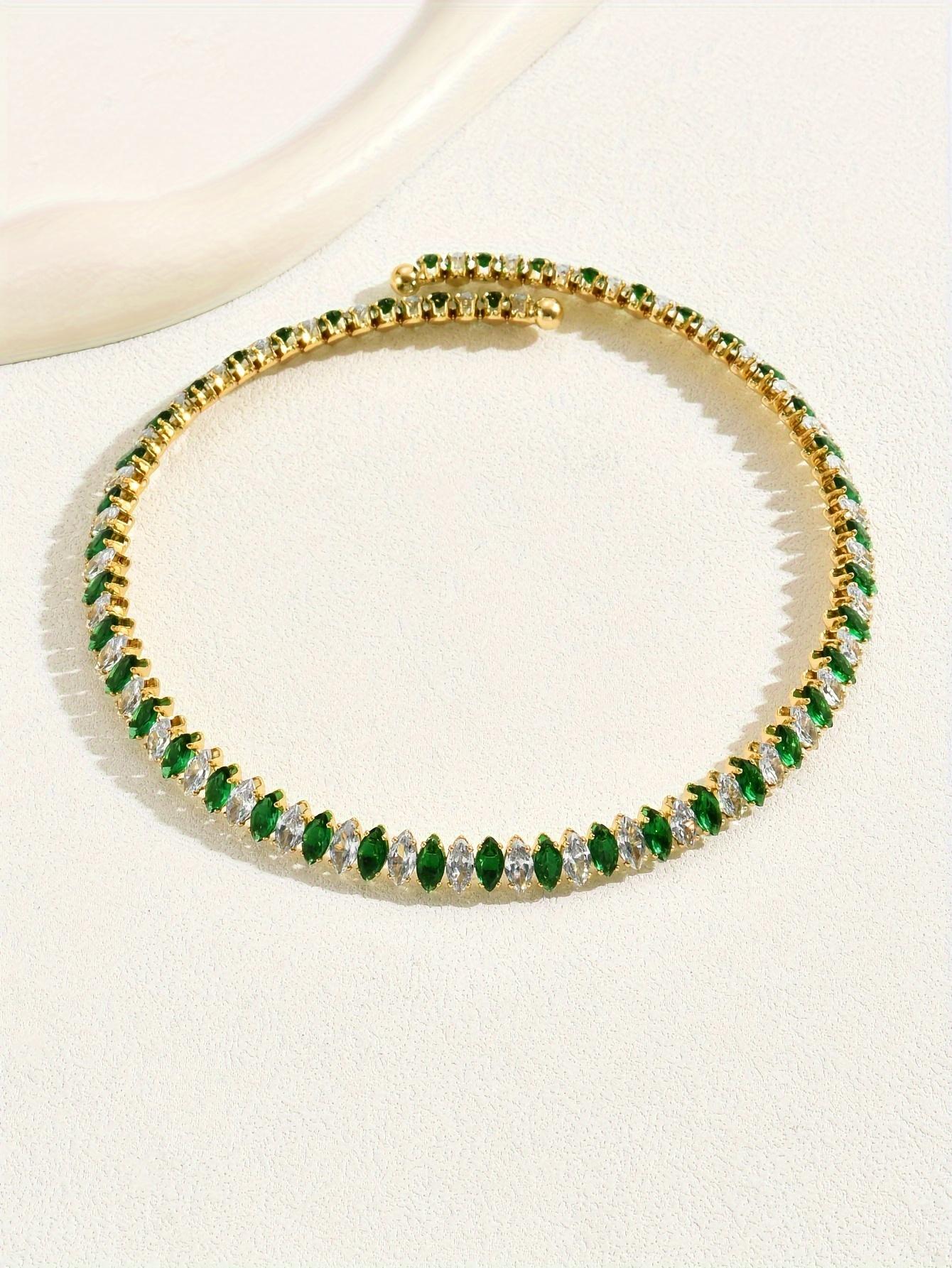 Women's Interlocking Rings Necklace - Features a luxurious copper chain with a transparent synthetic zirconia effect, paired with gold interlocking rings, suitable for weddings/parties/daily wear, comfortable and durable women's jewelry cross men's link